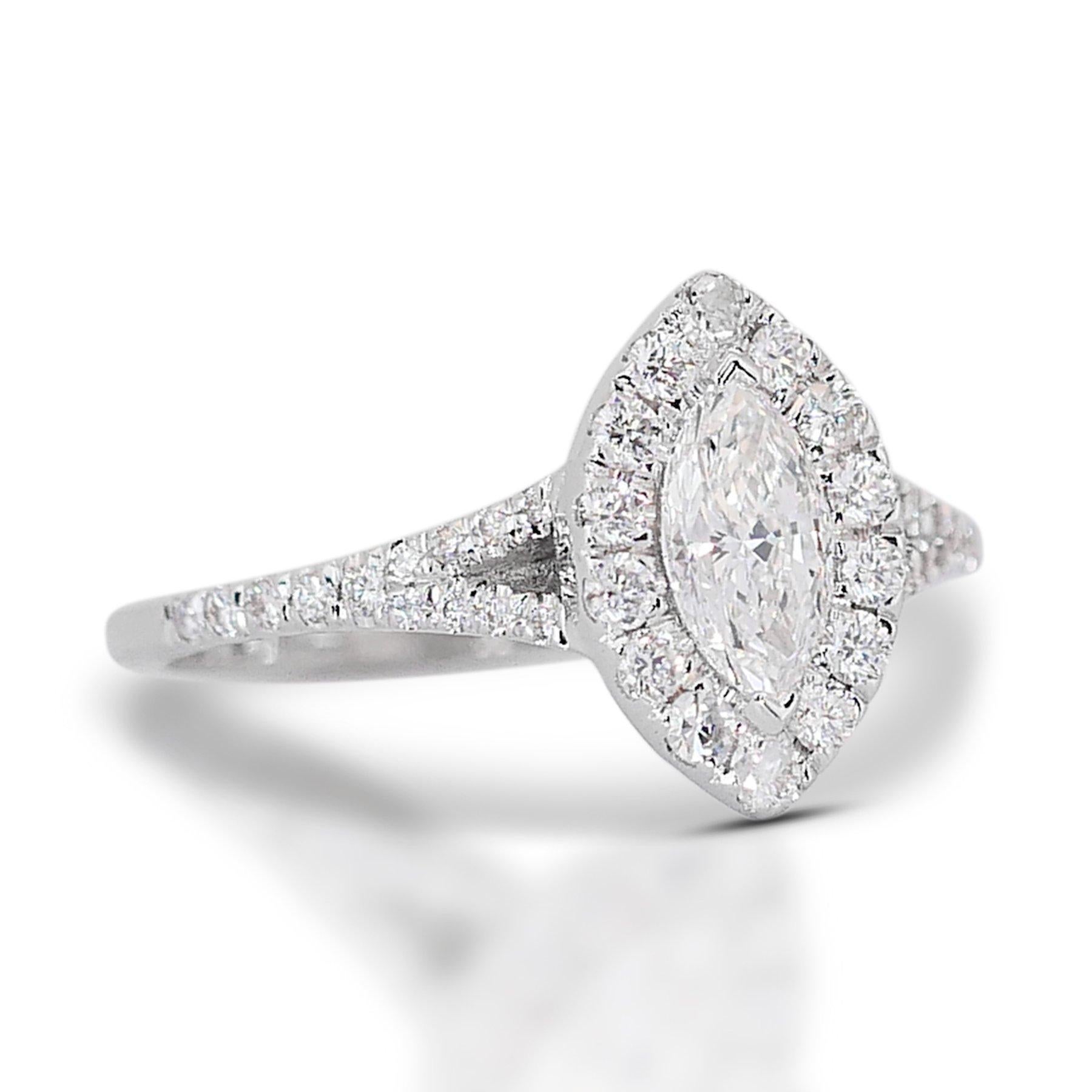 Oval Cut Luxurious 1.06ct Diamonds Halo Ring in 18k White Gold - GIA Certified For Sale
