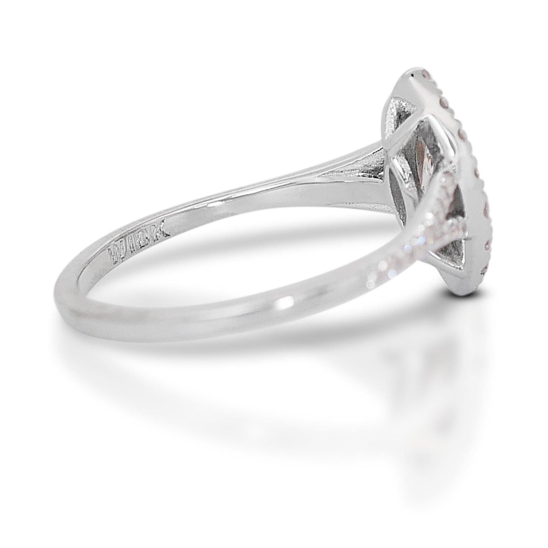 Luxurious 1.06ct Diamonds Halo Ring in 18k White Gold - GIA Certified For Sale 2