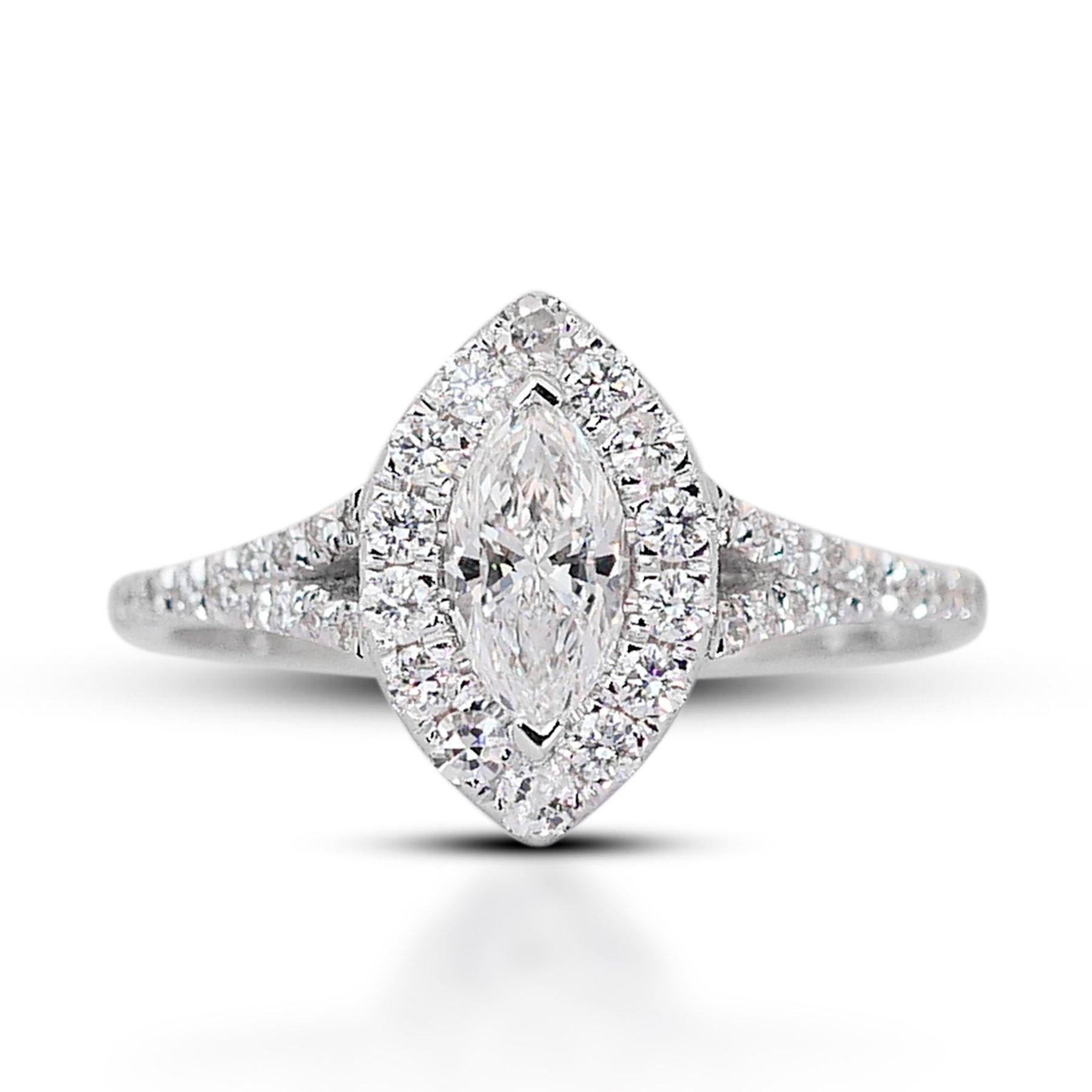 Luxurious 1.06ct Diamonds Halo Ring in 18k White Gold - GIA Certified For Sale 3