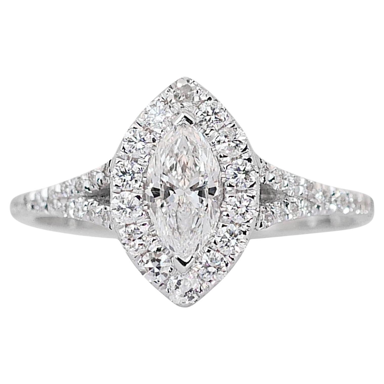 Lujoso Anillo Halo de Diamantes de 1.06ct en Oro Blanco de 18k - Certificado GIA