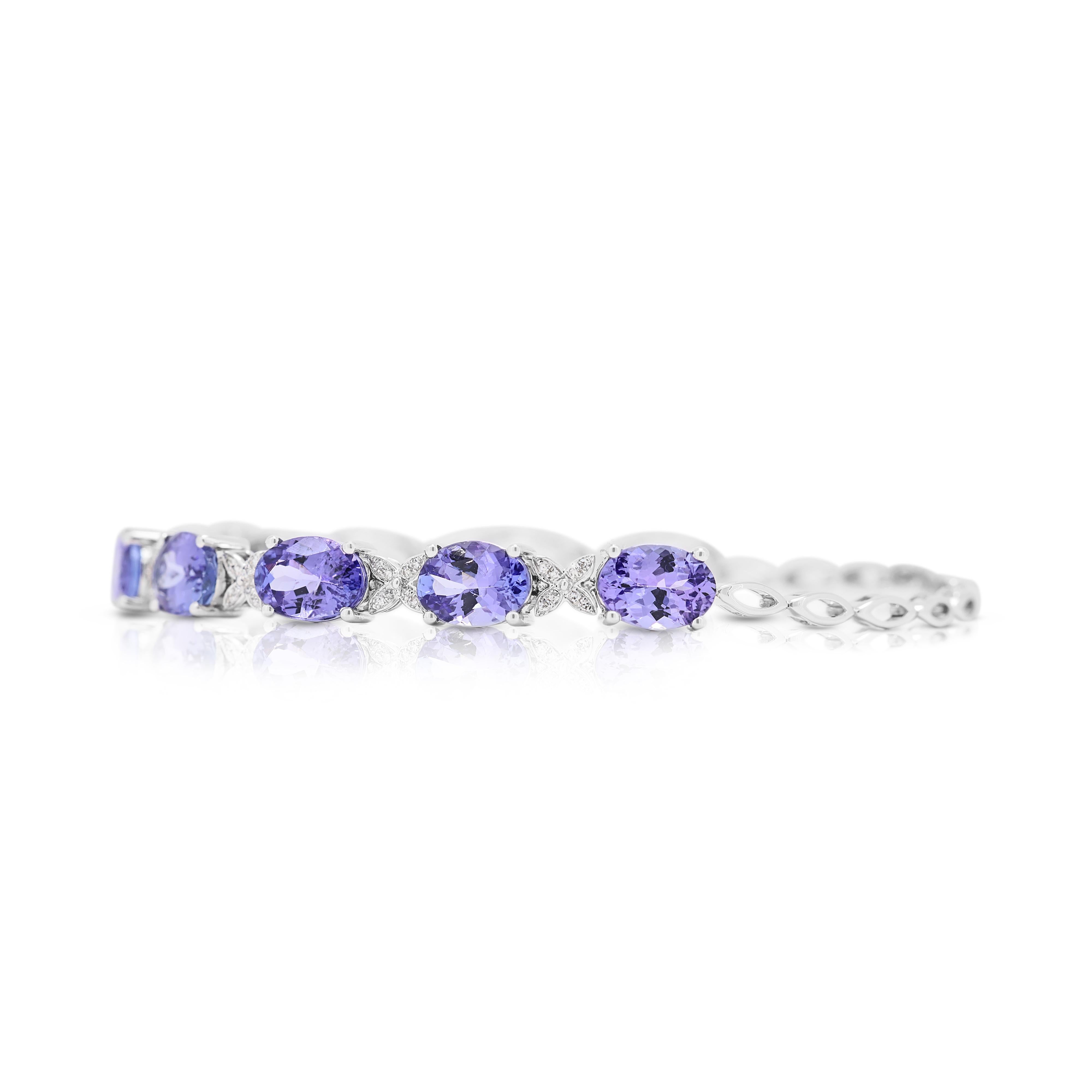 Women's Luxurious 10.92ct Tanzanite and Diamond Bracelet in 18K White Gold