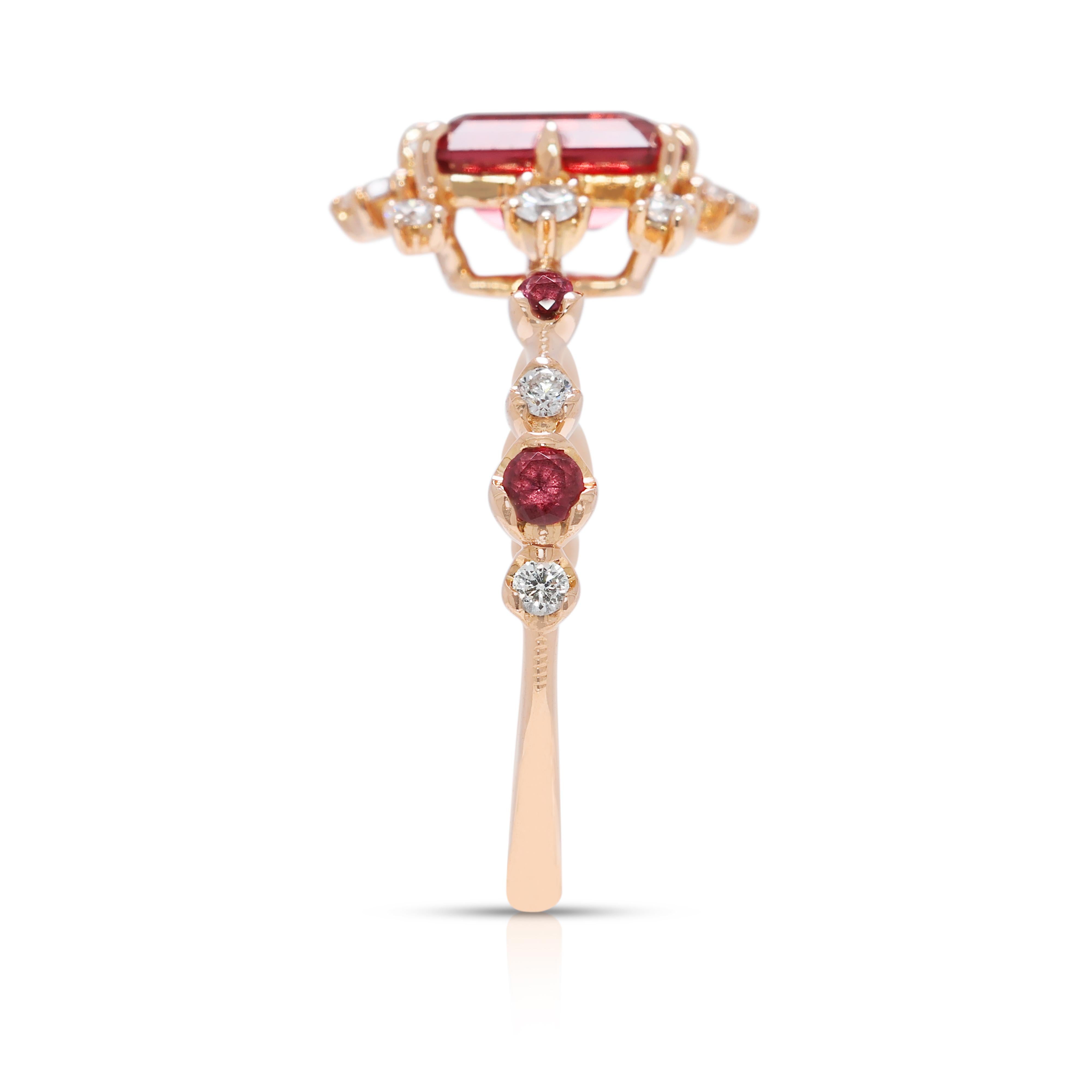 Luxueuse bague en or rose 18 carats de 1,14ct avec spinelle, rubis et diamant - Certifiée NGI en vente 2