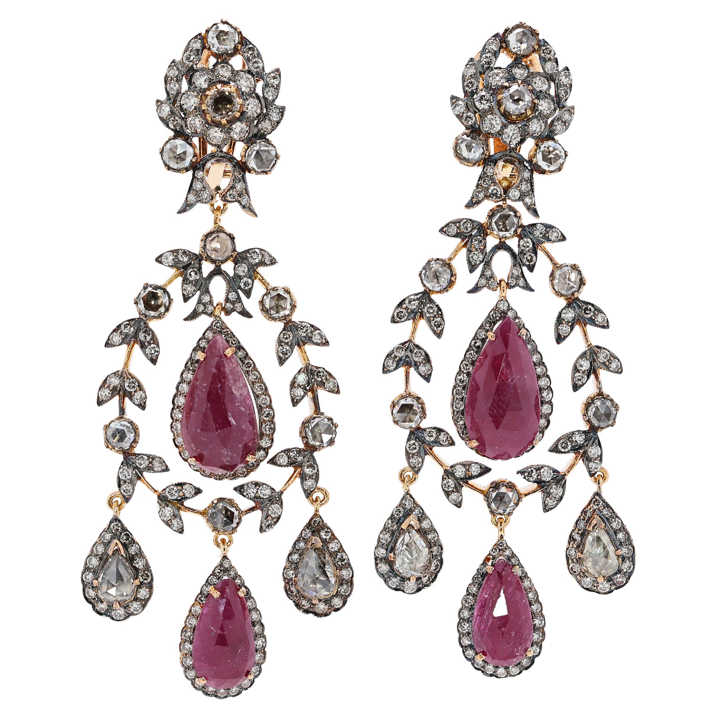 Luxueuses boucles d'oreilles chandelier en or bicolore 18k avec rubis et diamants de 11,62ct