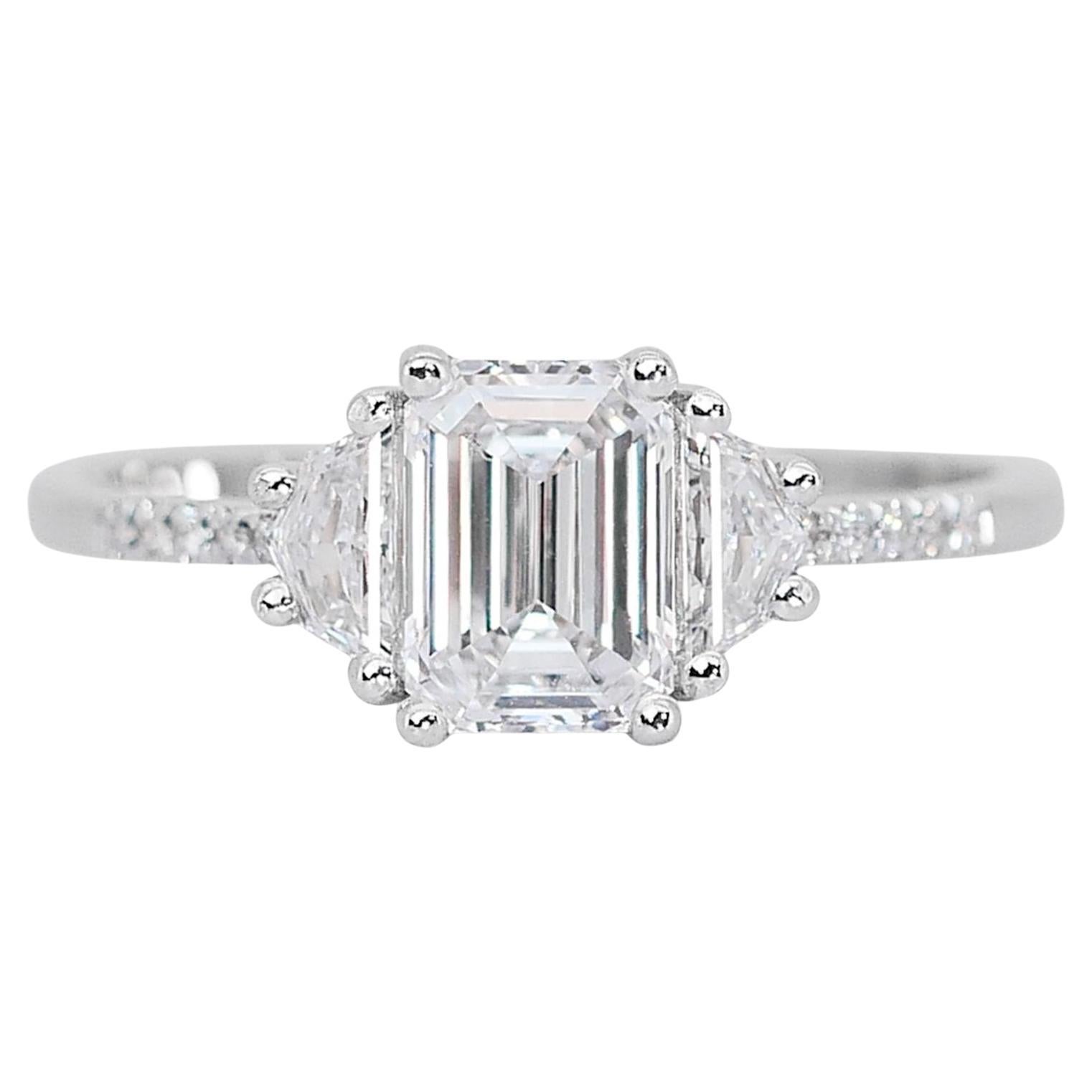 Luxurious 1.20ct Diamond 3-Stone Ring in 18k White Gold - GIA Certified  For Sale
