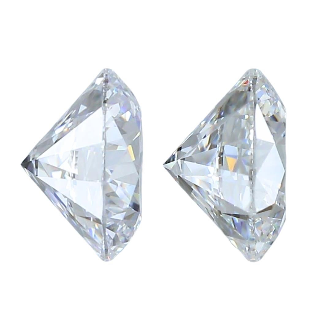 Luxueuse paire de diamants ronds de 1,22ct Naturels - Certifiés IGI Pour femmes en vente