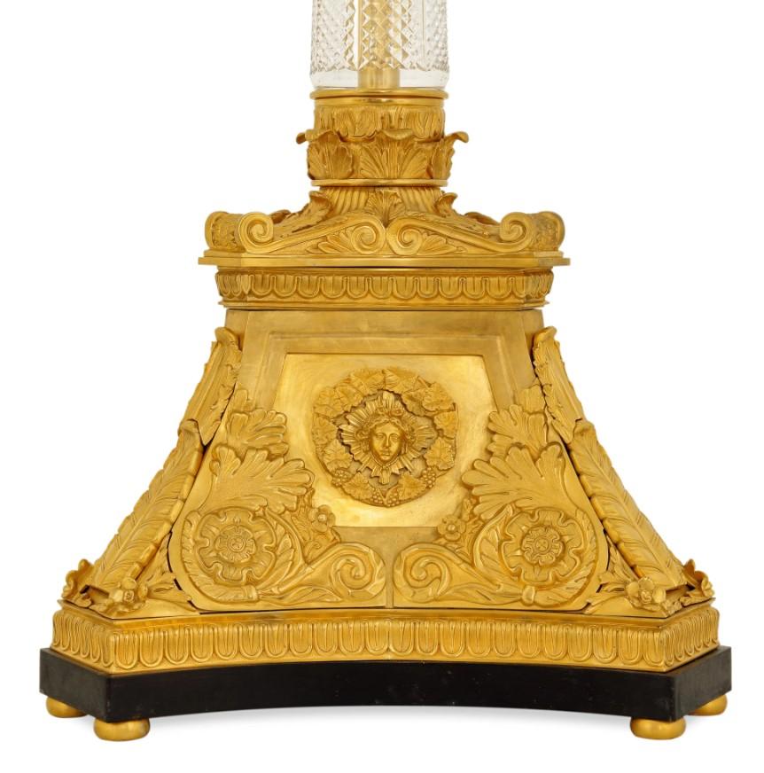 Luxurious 13-Light Torchère on Tripod Base In Good Condition For Sale In Warsaw, PL