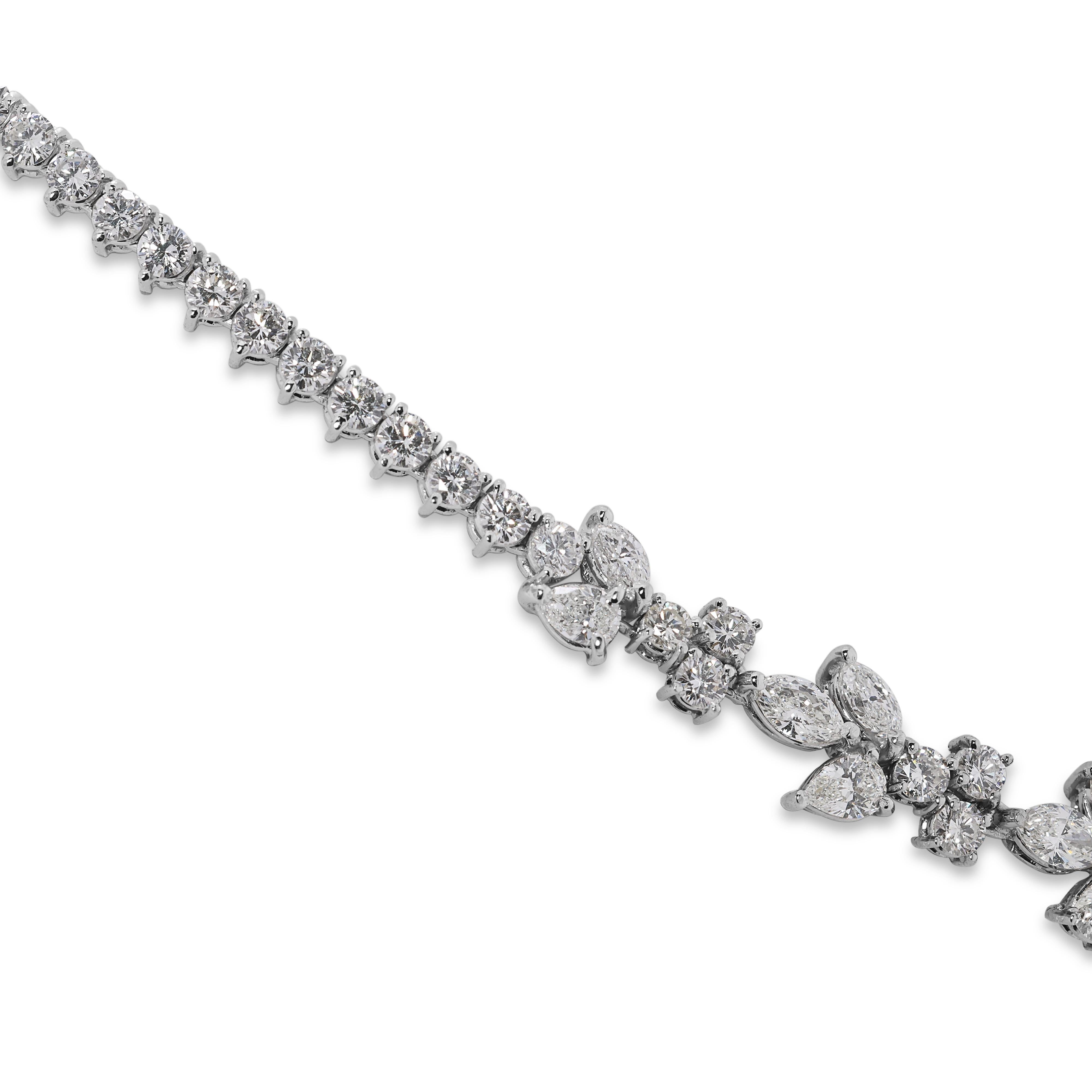 Luxueux collier en or blanc 18 carats orné de 13,52 ct de diamants naturels en vente 1