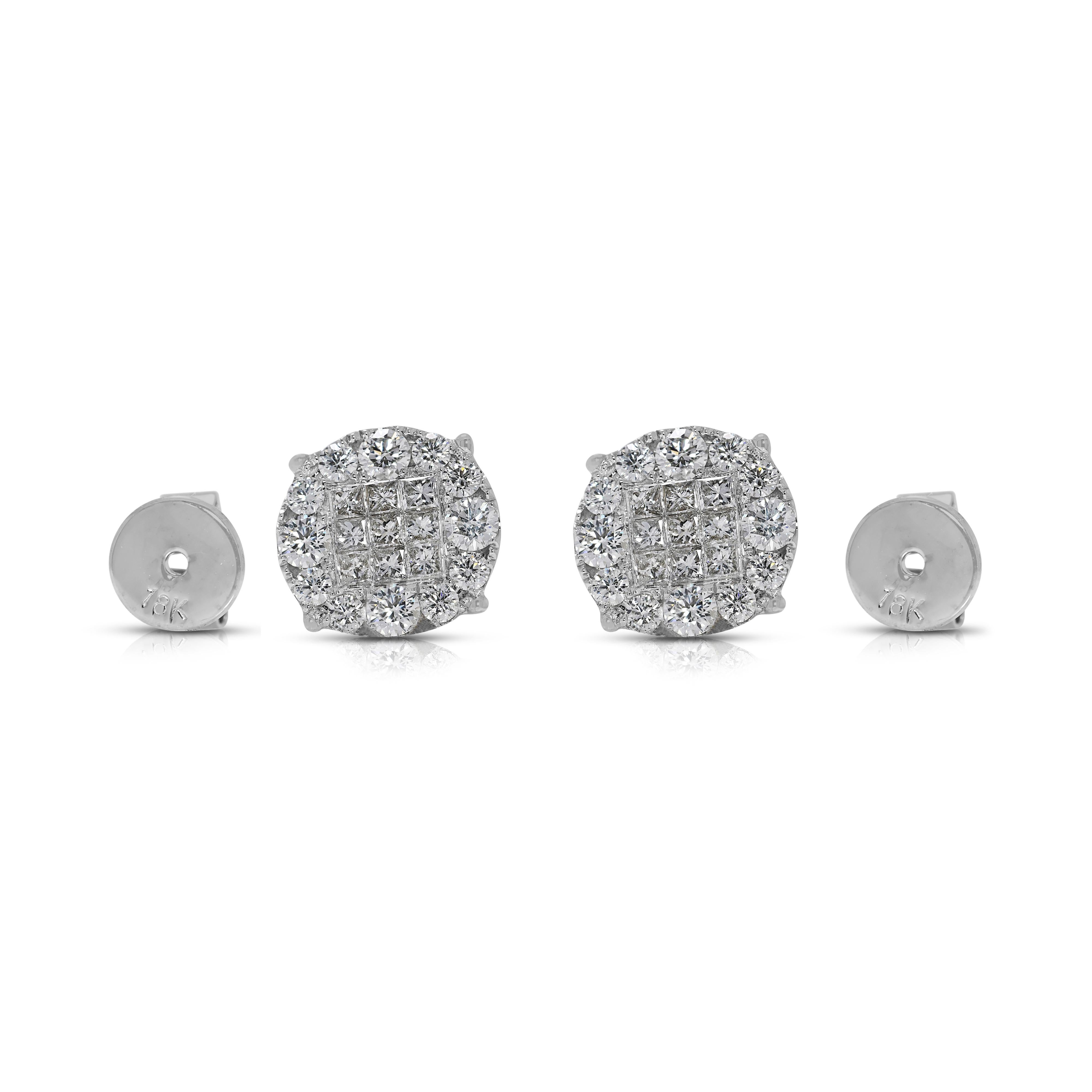 Lussuosi orecchini con diamanti naturali da 1,35 carati in oro bianco 18 carati in vendita 2
