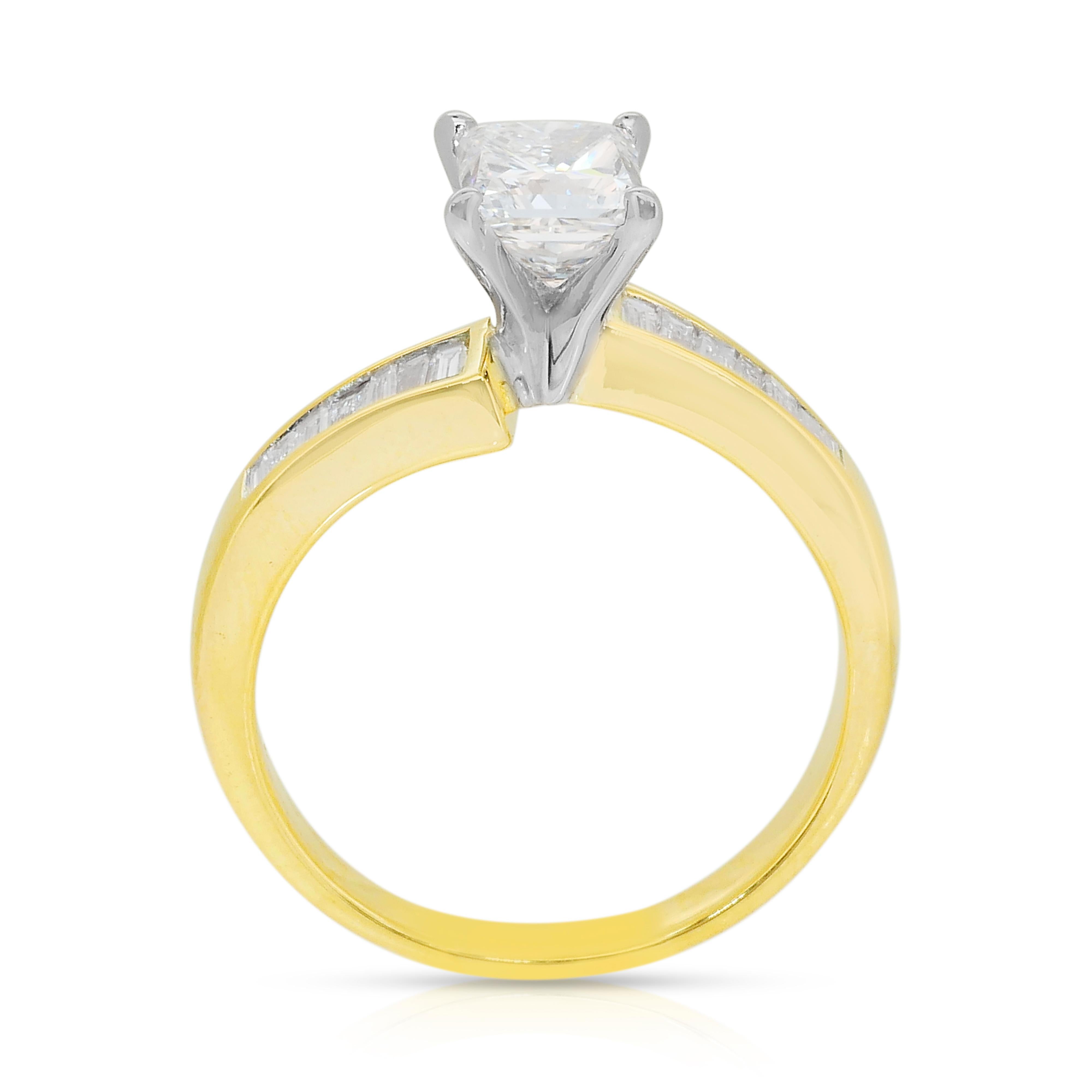 Lussuoso anello con 1,41 carati di diamanti in oro giallo e bianco 18k - certificato IGI in vendita 4