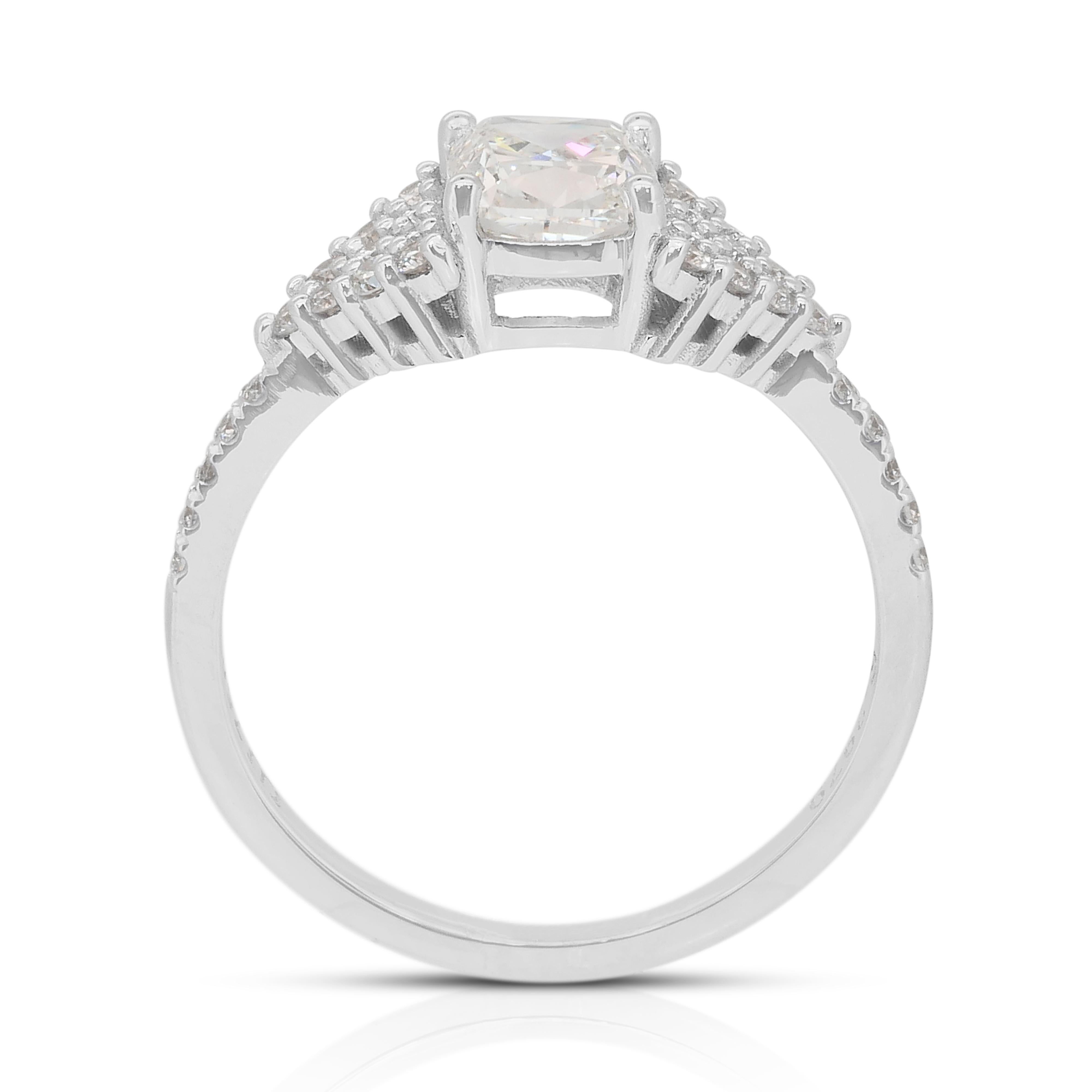 Luxueuse bague en or blanc 18k sertie de 1,42ct de diamants naturels - certifiée IGI en vente 3
