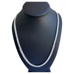 Luxueux collier chandelier de diamants en or blanc 14kt - 9.94ctw, 22".
