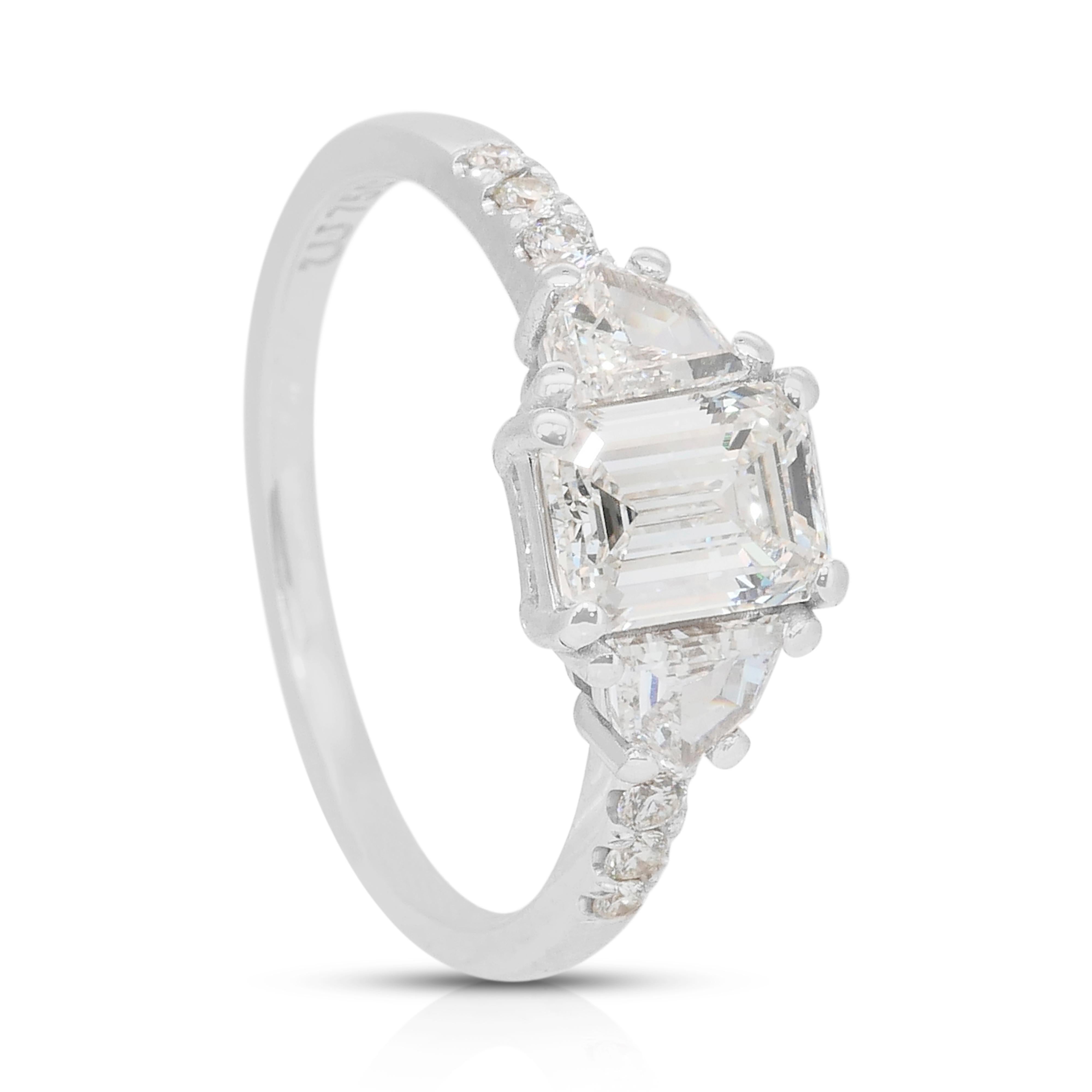 Luxuriöser 1,54ct Diamanten 3-Stein Ring in 18k Weißgold - IGI zertifiziert im Angebot 3
