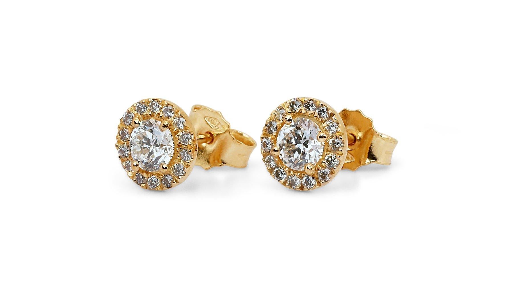 Luxurious 18 kt. Gold Earrings with 2.24 ct Natural Diamond - GIA Certificate For Sale 1