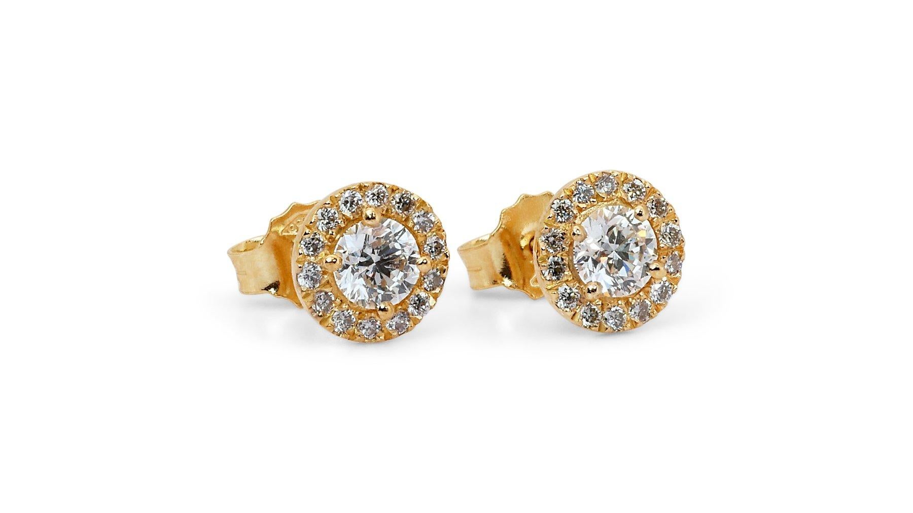 Luxurious 18 kt. Gold Earrings with 2.24 ct Natural Diamond - GIA Certificate For Sale 3