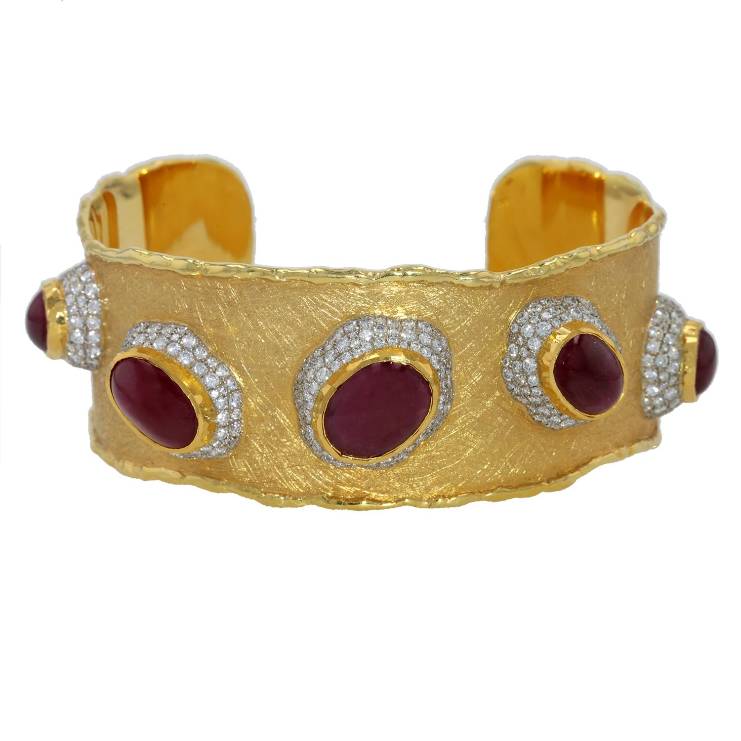 Modern Luxurious 18K & 24K Gold Cuff with Greenland Rubies & Diamonds by Victor Velyan For Sale