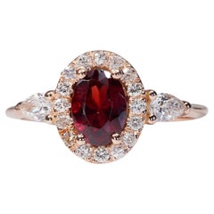 Luxurious 18k Rose Gold Halo Ring 1.08 Ct Garnet & Natural Diamonds, AIG Cert
