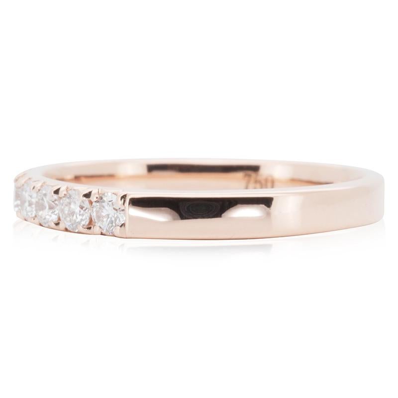 Luxuriöser 18 Karat Roségold Pavé-Ring mit 0,20 Karat natürlichen Diamanten im Zustand „Neu“ im Angebot in רמת גן, IL