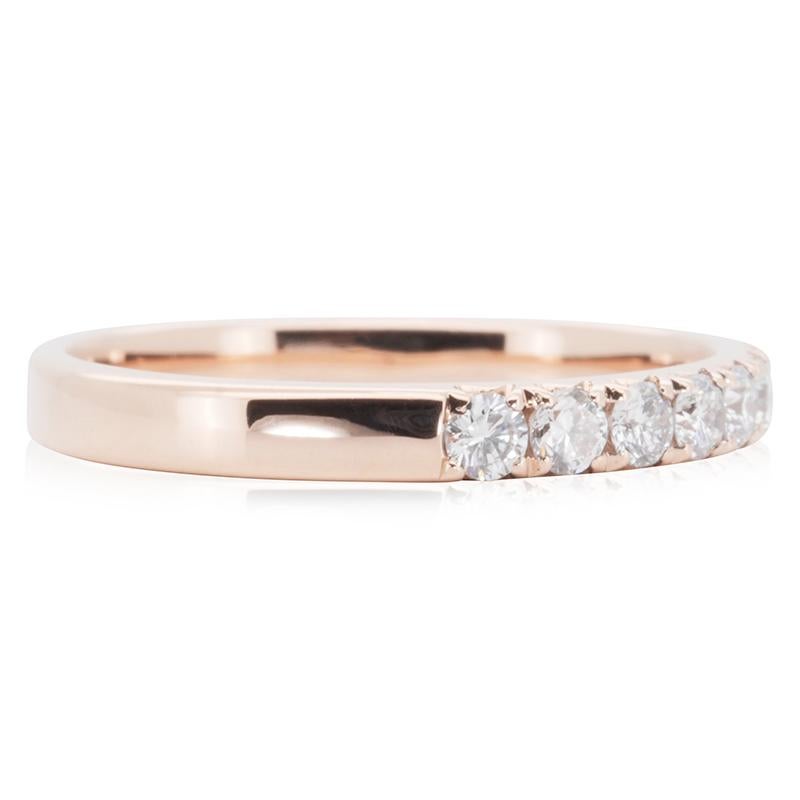 Women's Luxurious 18k Rose Gold Pave Band Ring with 0.20 Ct Natural Diamonds For Sale
