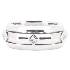 Luxurious 18k White Gold Band Men Ring with 0.15 Carat Natural Diamonds