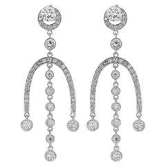 Boucles d'oreilles pendantes luxueuses en or blanc 18 carats avec diamants naturels 0,39 carat