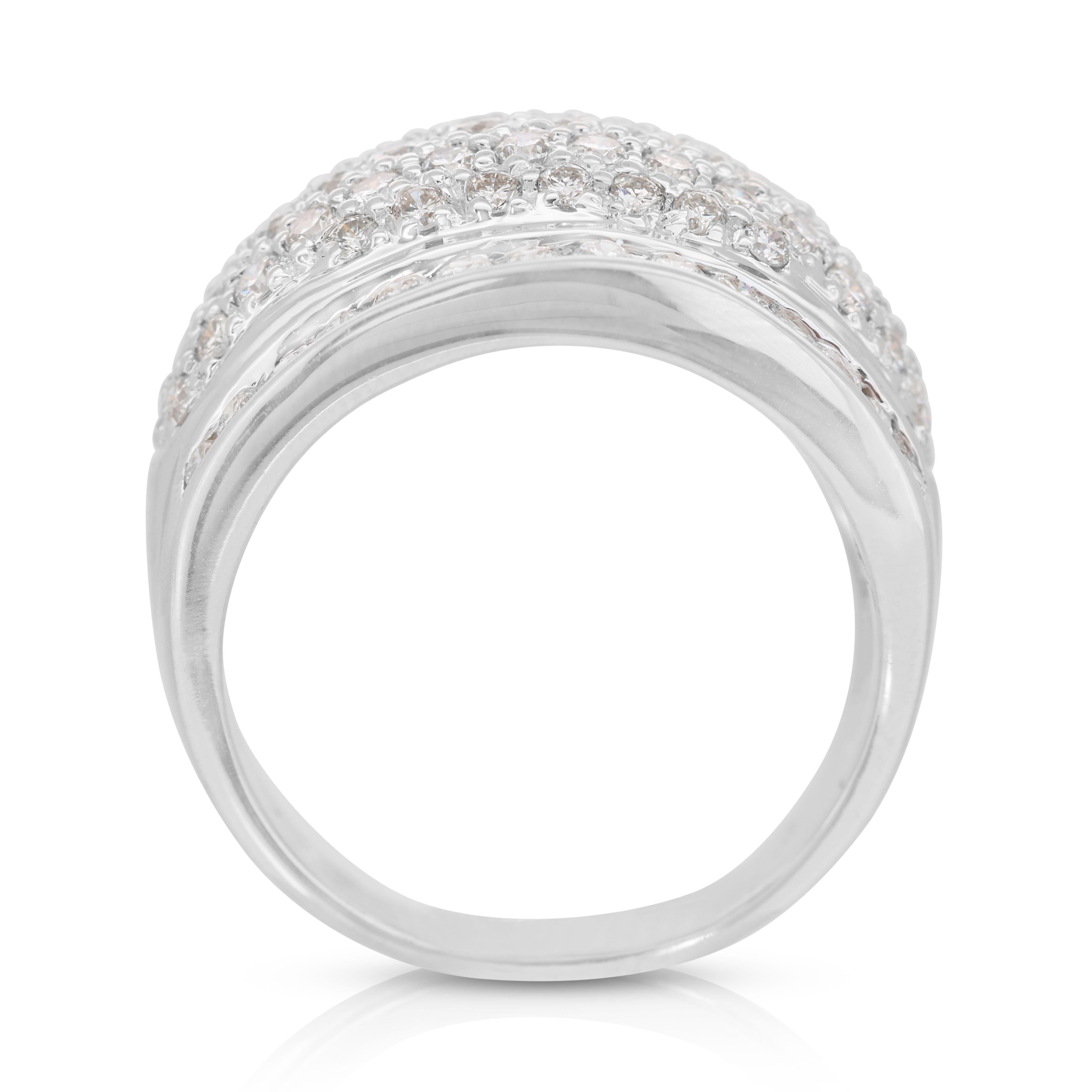 Luxuriöser Dome-Ring aus 18 Karat Weißgold mit 1,50 Karat Naturdiamant - IGI-Zertifikat im Zustand „Neu“ im Angebot in רמת גן, IL