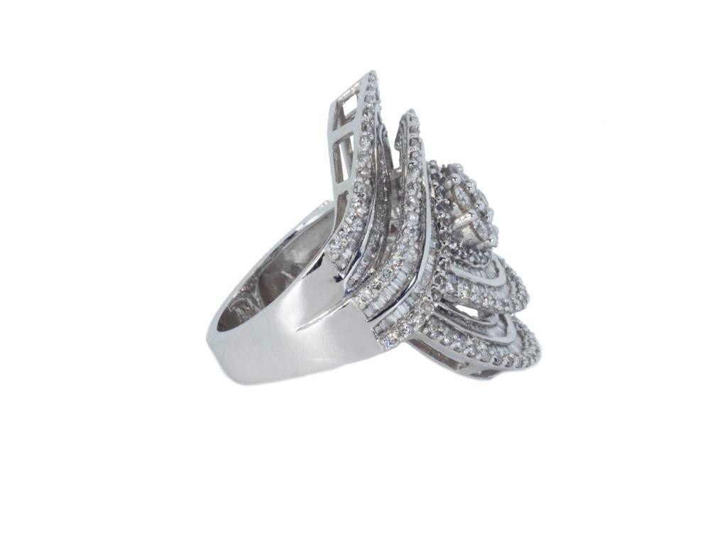 Brilliant Cut Luxurious 18K White Gold Dome Ring with 4.00 Ct Natural Diamonds For Sale