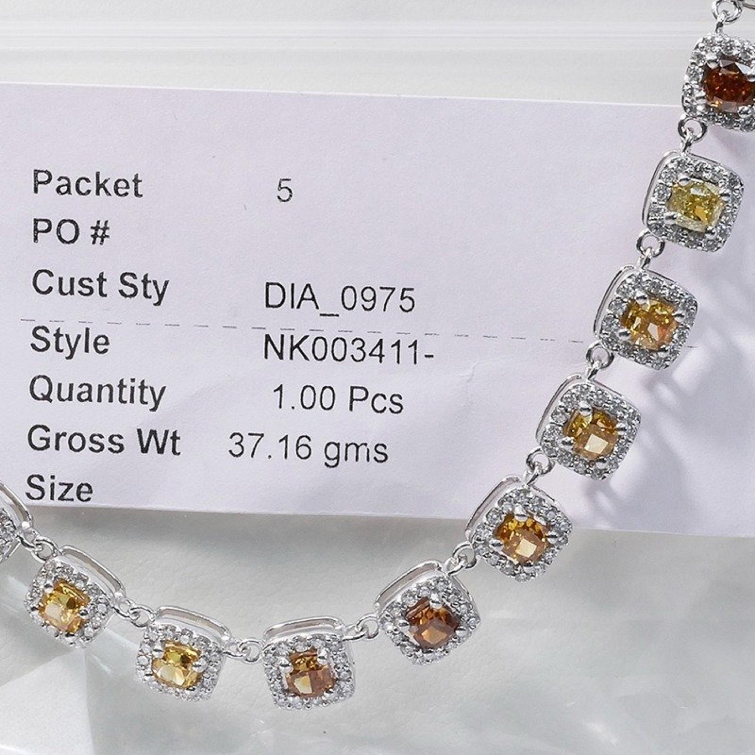 Luxurious 18k White Gold Halo Riviera Necklace 31.0 Ct Natural Diamonds AIG Cert In New Condition For Sale In רמת גן, IL