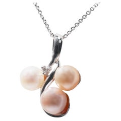 Luxurious 18k White Gold Necklace w/ Fresh Water Pearl AIG Certificate