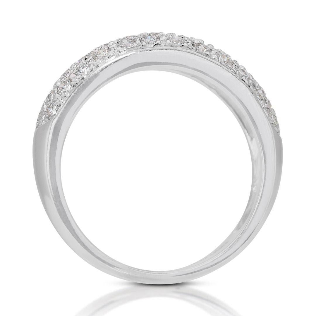 Luxurious 18k White Gold Pave Ring with 0.60 Carat Natural Diamonds For Sale 2