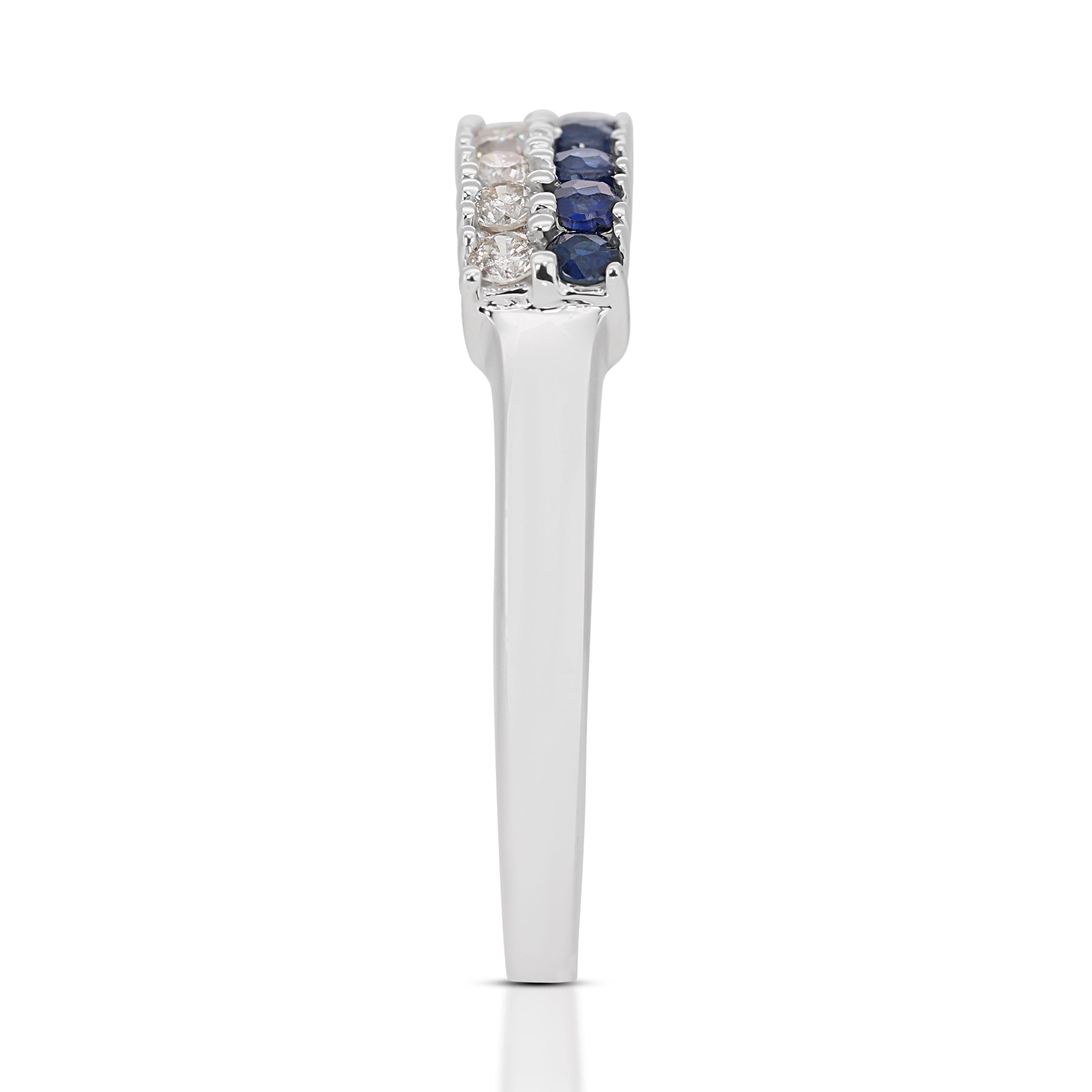 Luxurious 18K White Gold Ring Sapphire and Diamond with 0.44 ct Natural Diamonds For Sale 1