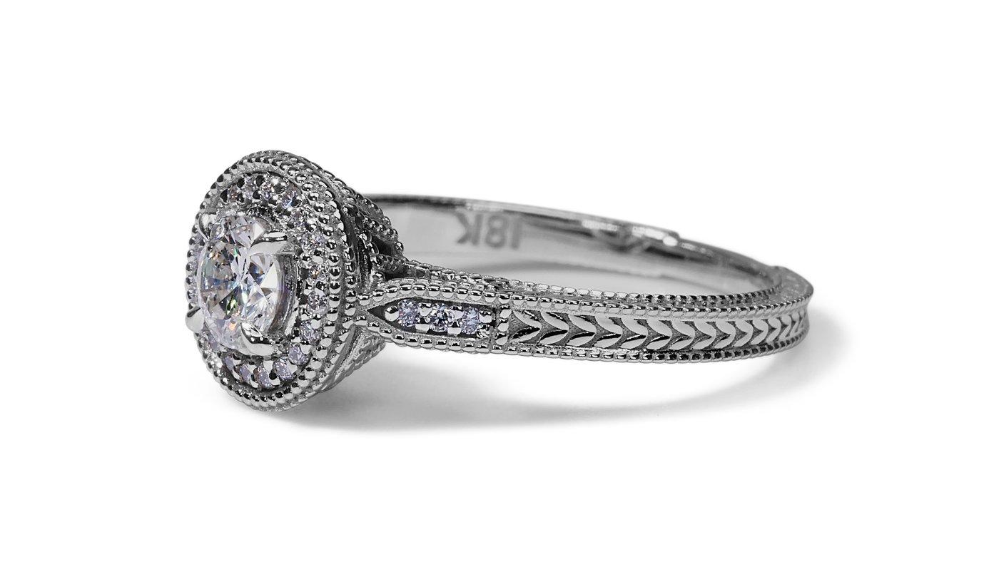 Women's Luxurious 18k White Gold Vintage Ring with 0.59 ct Natural Diamonds AIG Cert