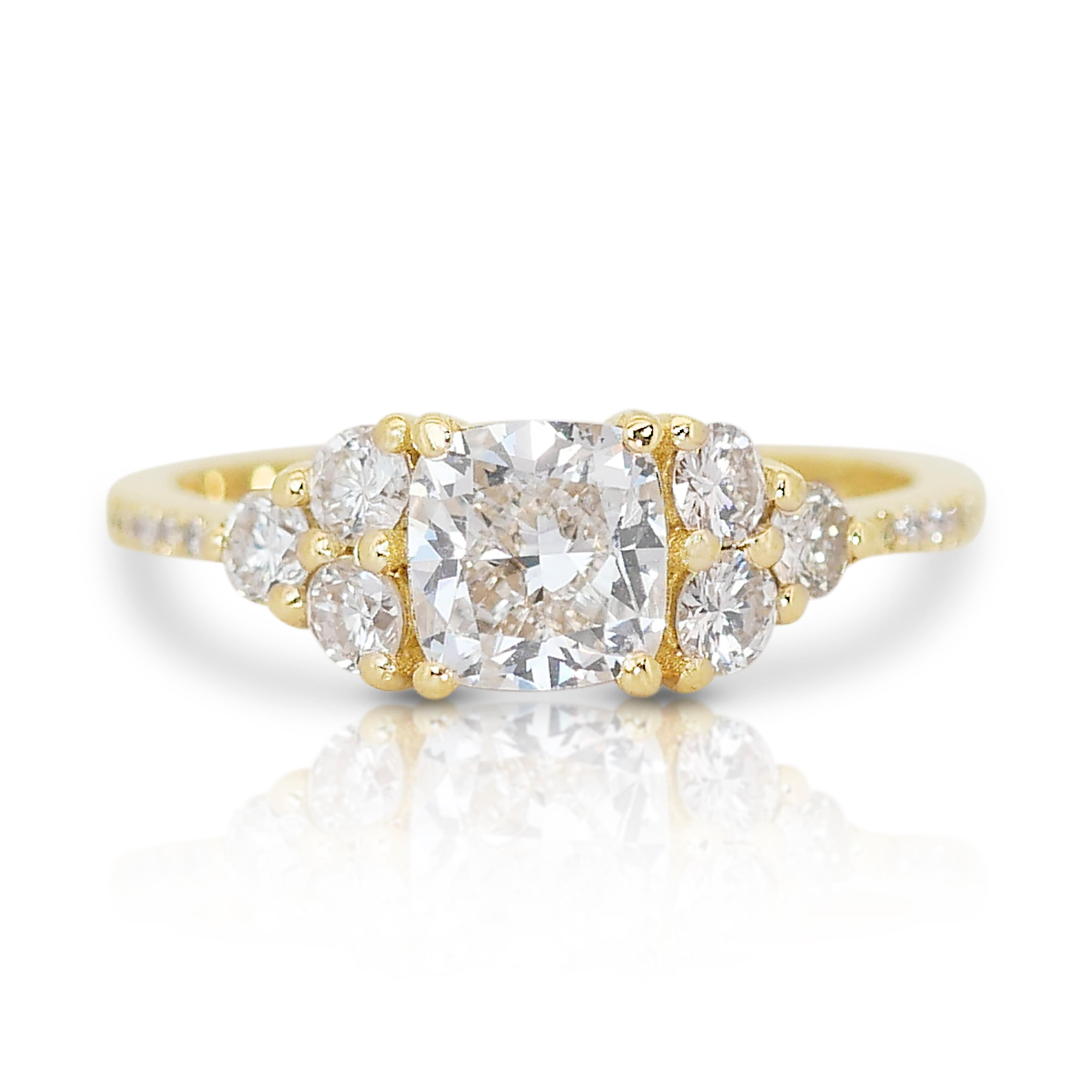 Luxurious 18k Yellow Gold Diamond Pave Ring w/1.70 ct - IGI Certified 3
