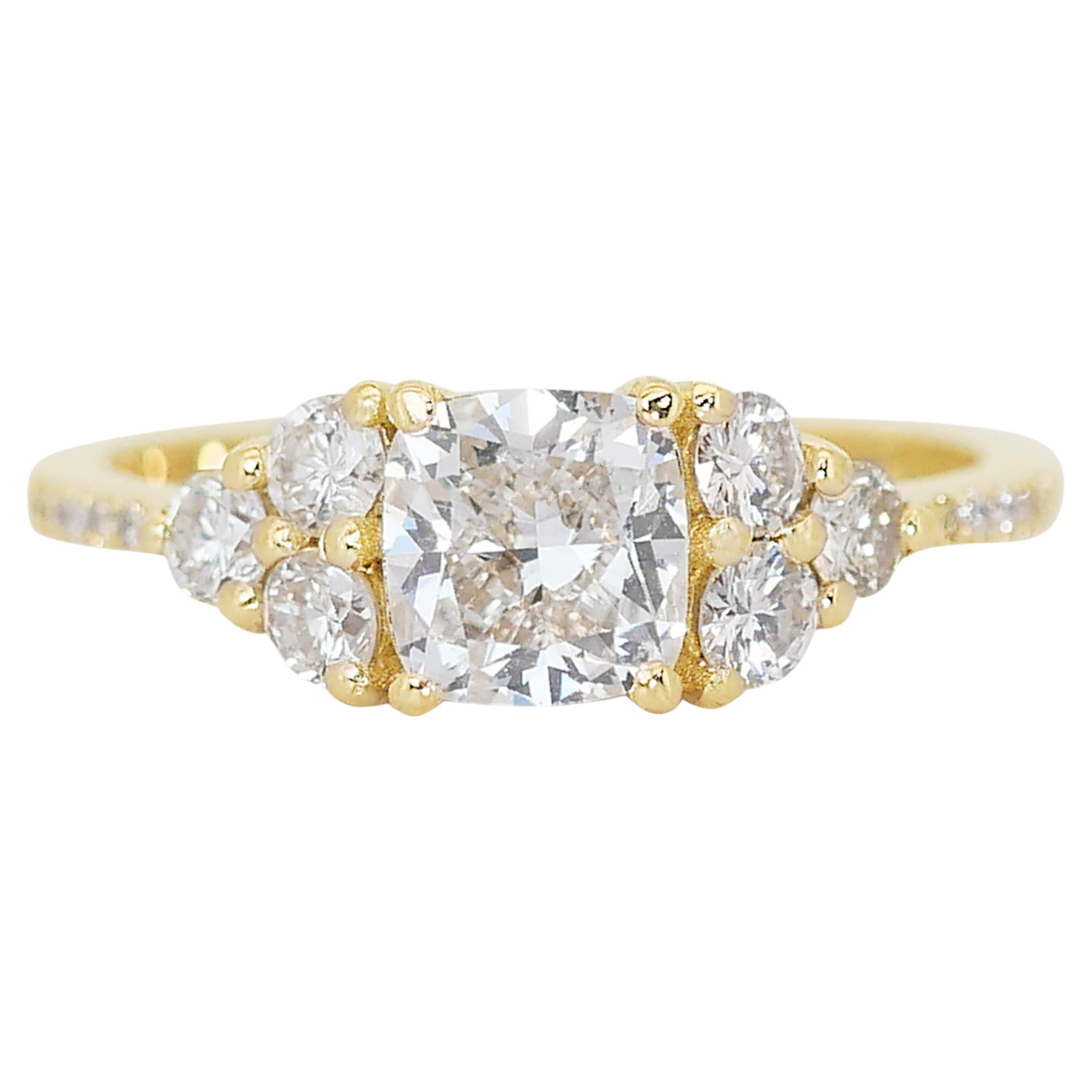 Luxurious 18k Yellow Gold Diamond Pave Ring w/1.70 ct - IGI Certified For Sale