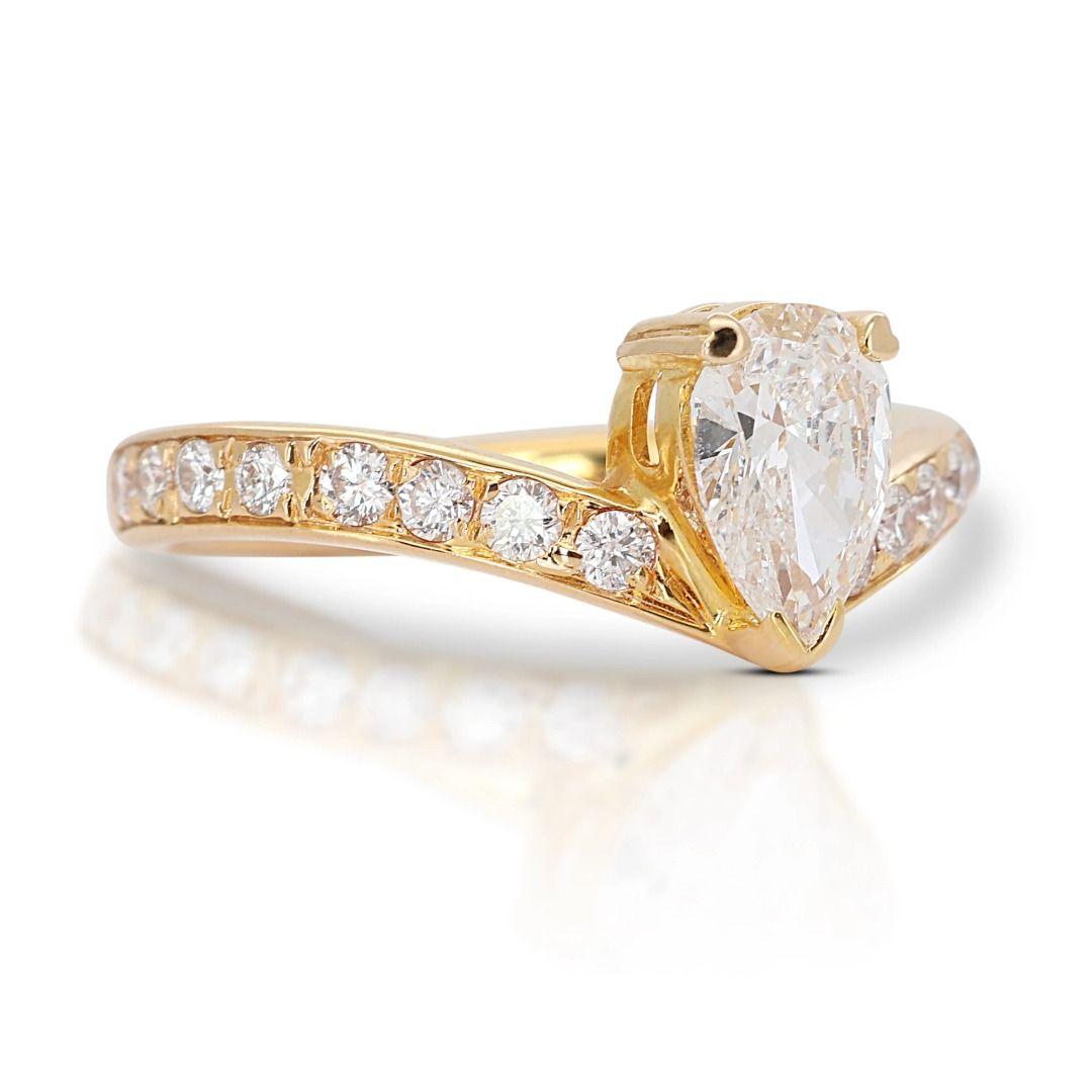 Pear Cut Luxurious 18K Yellow Gold Pave Ring with 0.67 Ct Pear Natural Diamonds, GIA Cert For Sale