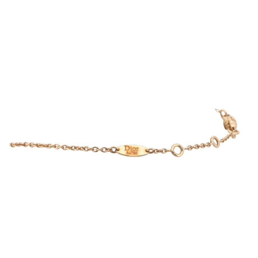 Bracelet étoile luxueux en or jaune 18 carats avec 0,03 carat de diamants naturels en vente 1