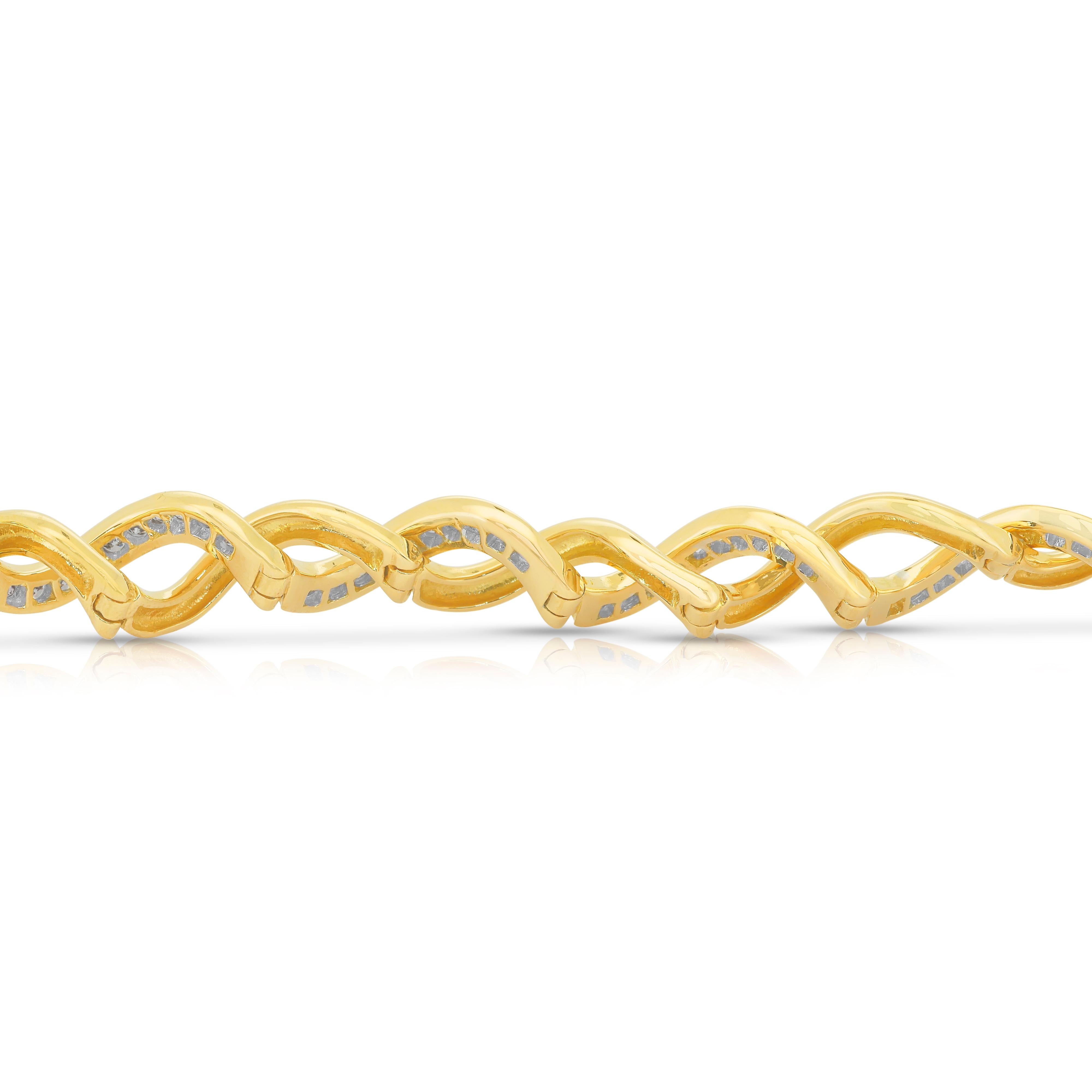 Lussuoso bracciale con 2,16 carati di diamanti in oro giallo 20k - certificato IGI in vendita 3