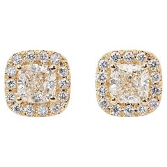 Luxuriöse 2,57 ct Cushion Cut Diamant Halo Ohrringe in 18k Gelbgold - IGI