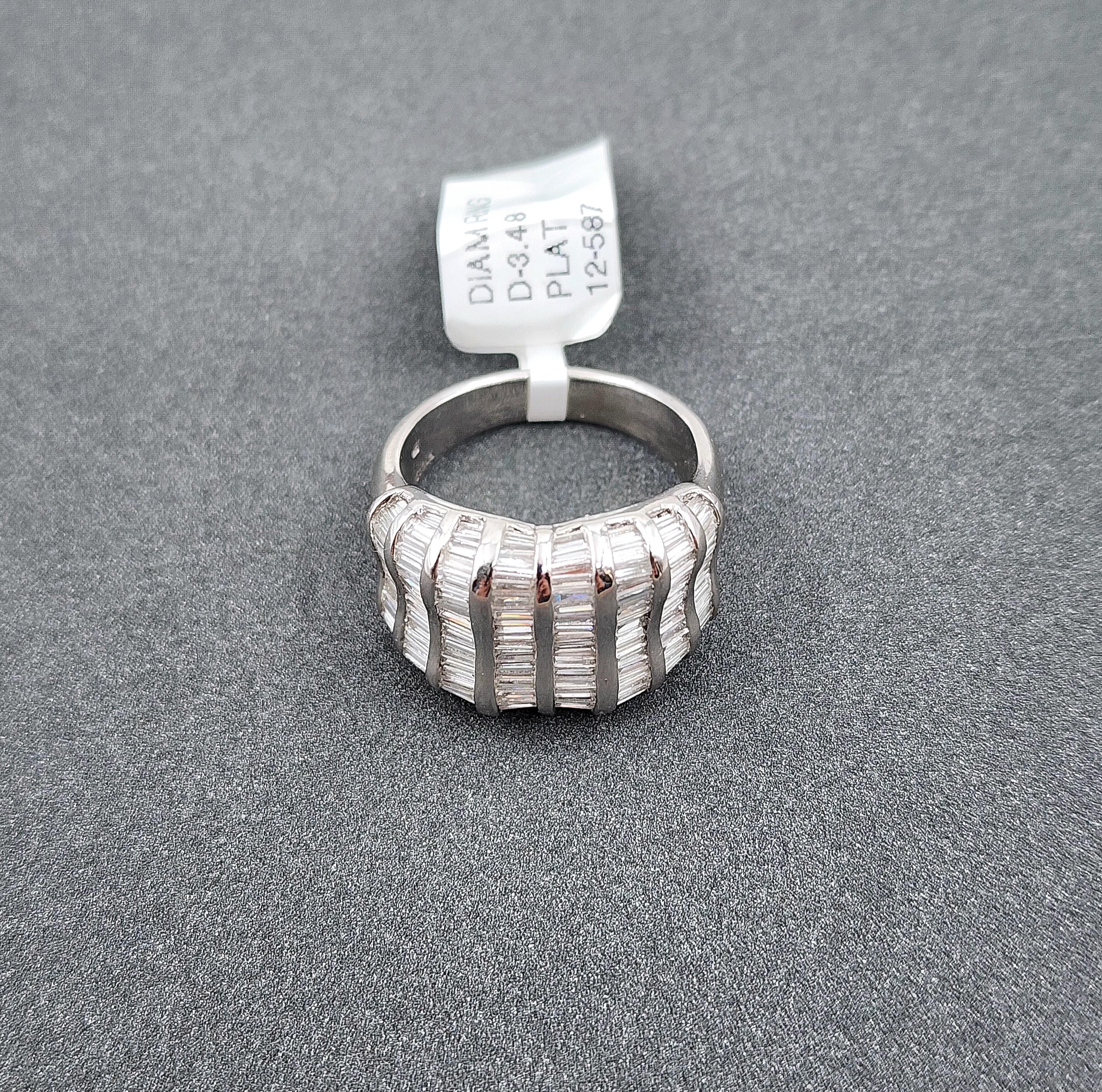 3,48 Karat Diamantring im Angebot 1