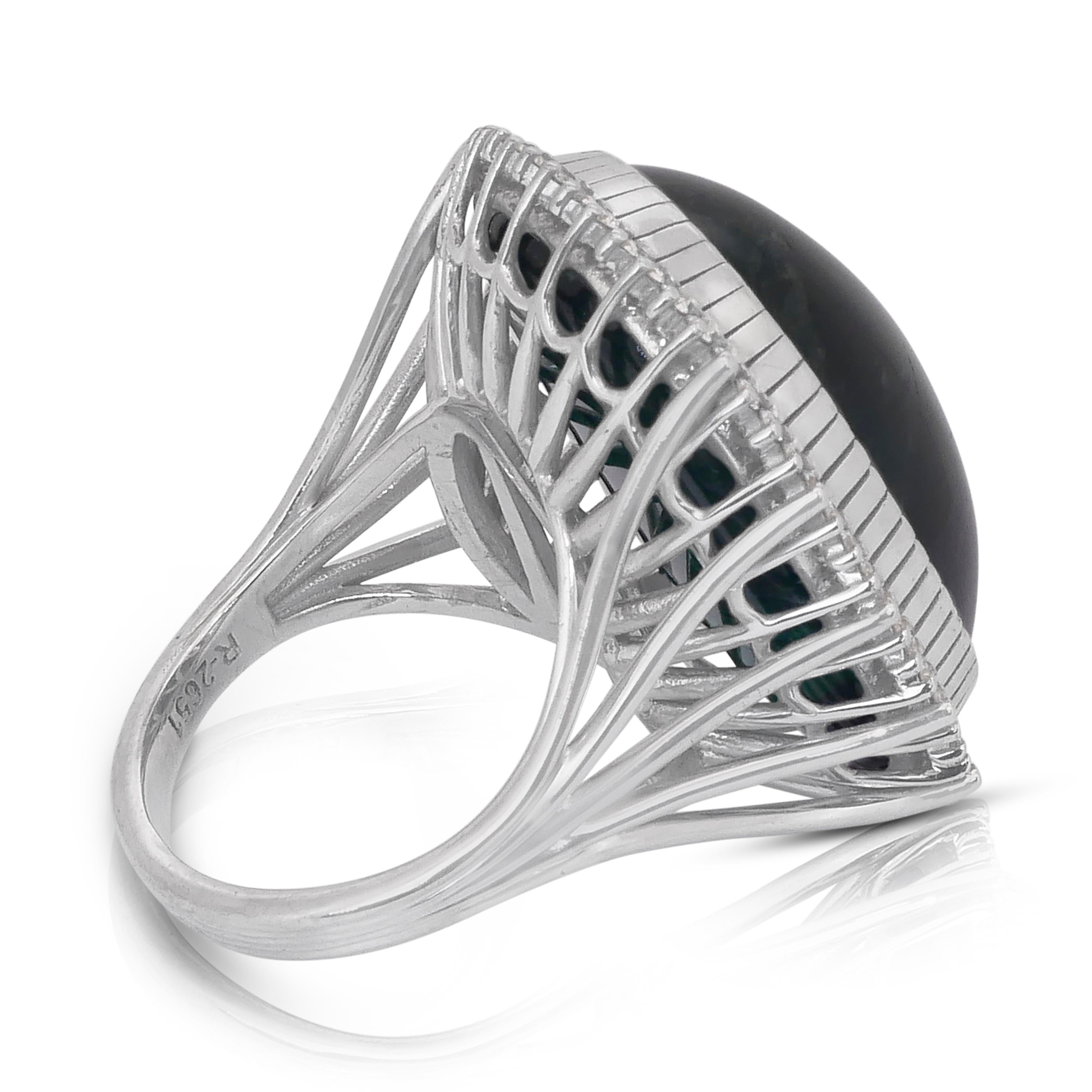 Luxuriöser 43,51 Karat Turmalin und Diamanten Halo Cocktail-Ring aus 18 Karat Weißgold im Zustand „Neu“ im Angebot in רמת גן, IL