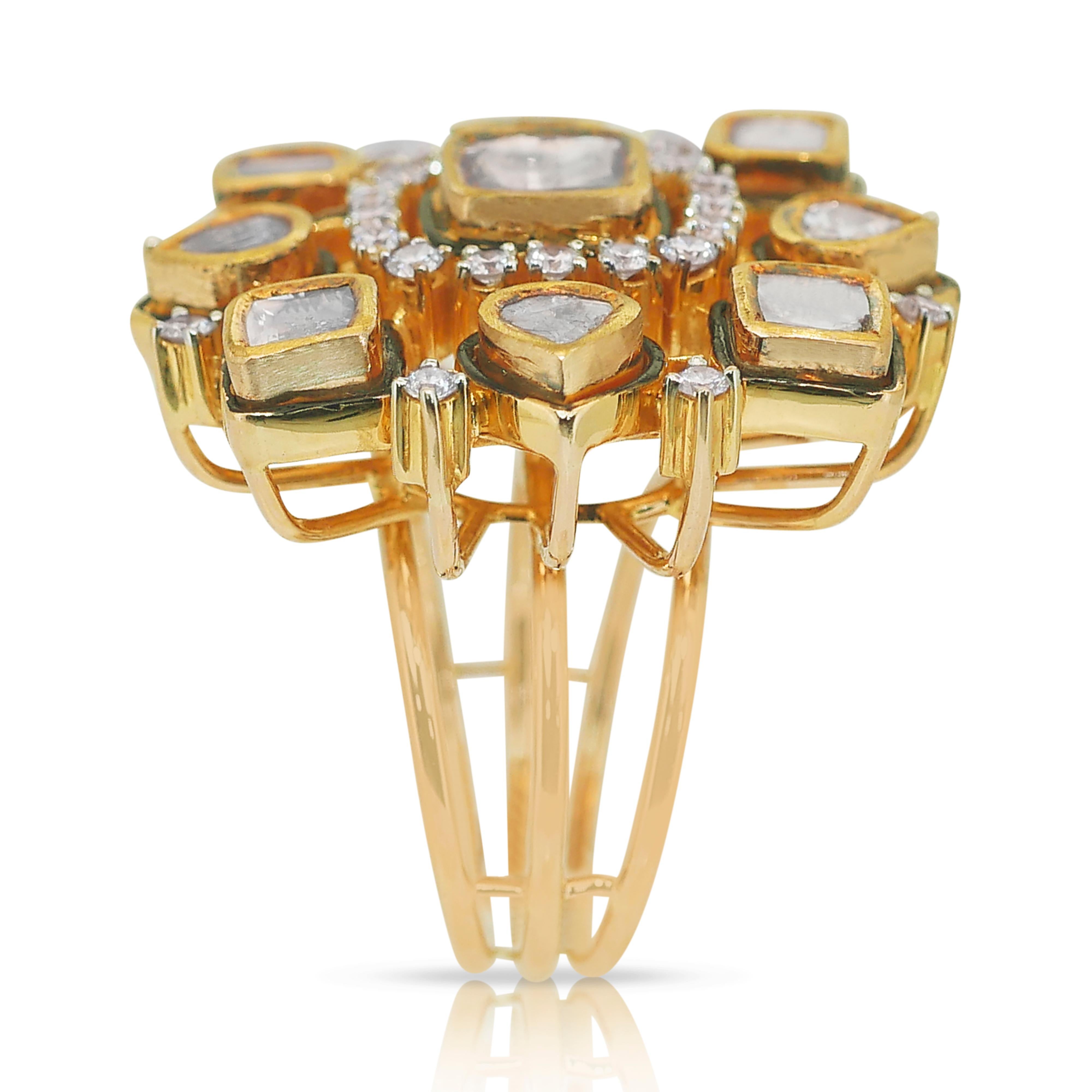 Luxueuse bague cocktail en or jaune 18 carats de 4,35 ct de diamants - certifiée IGI en vente 4