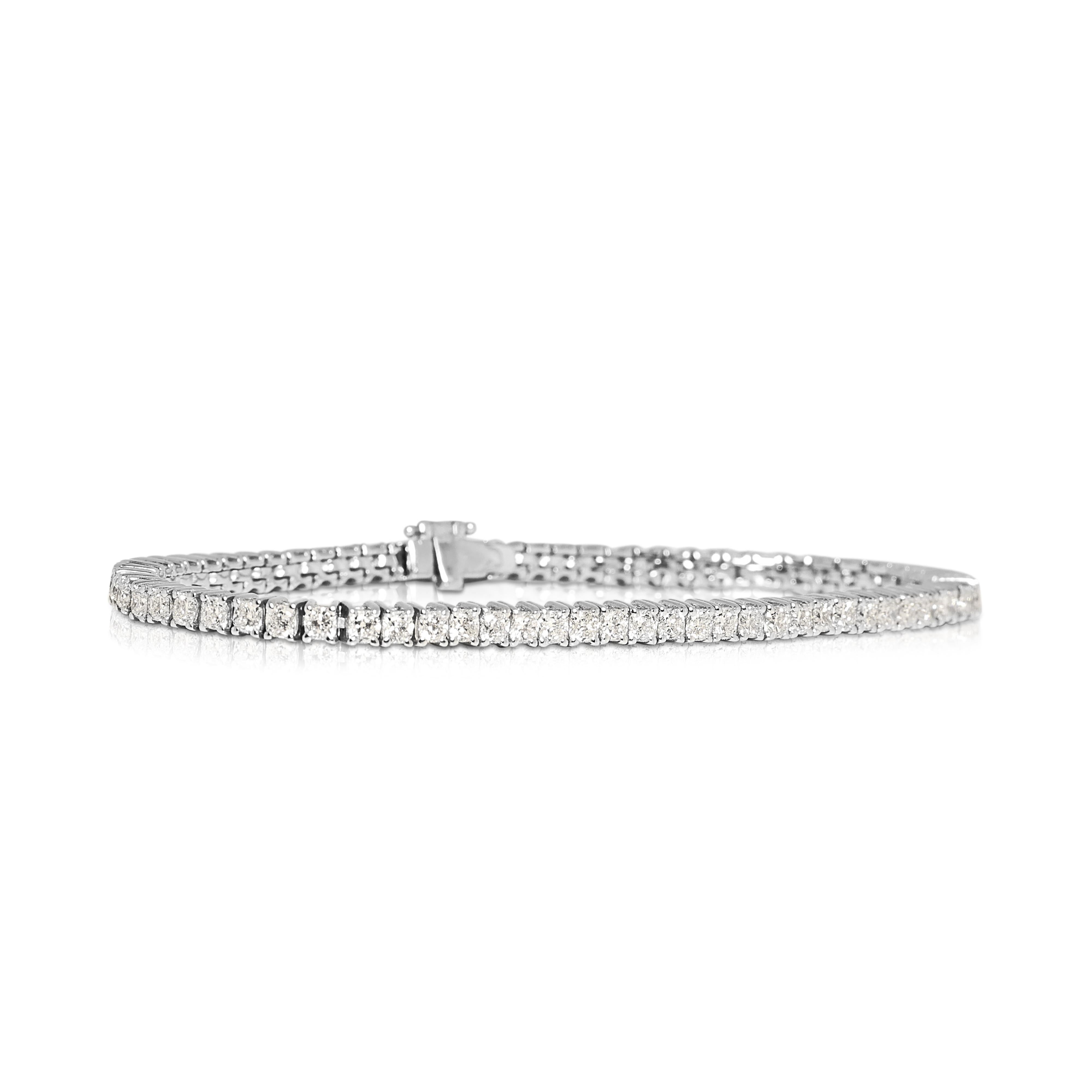 Luxuriöses Armband aus 18 Karat Weißgold mit 4,96 Karat Diamanten im Zustand „Neu“ im Angebot in רמת גן, IL