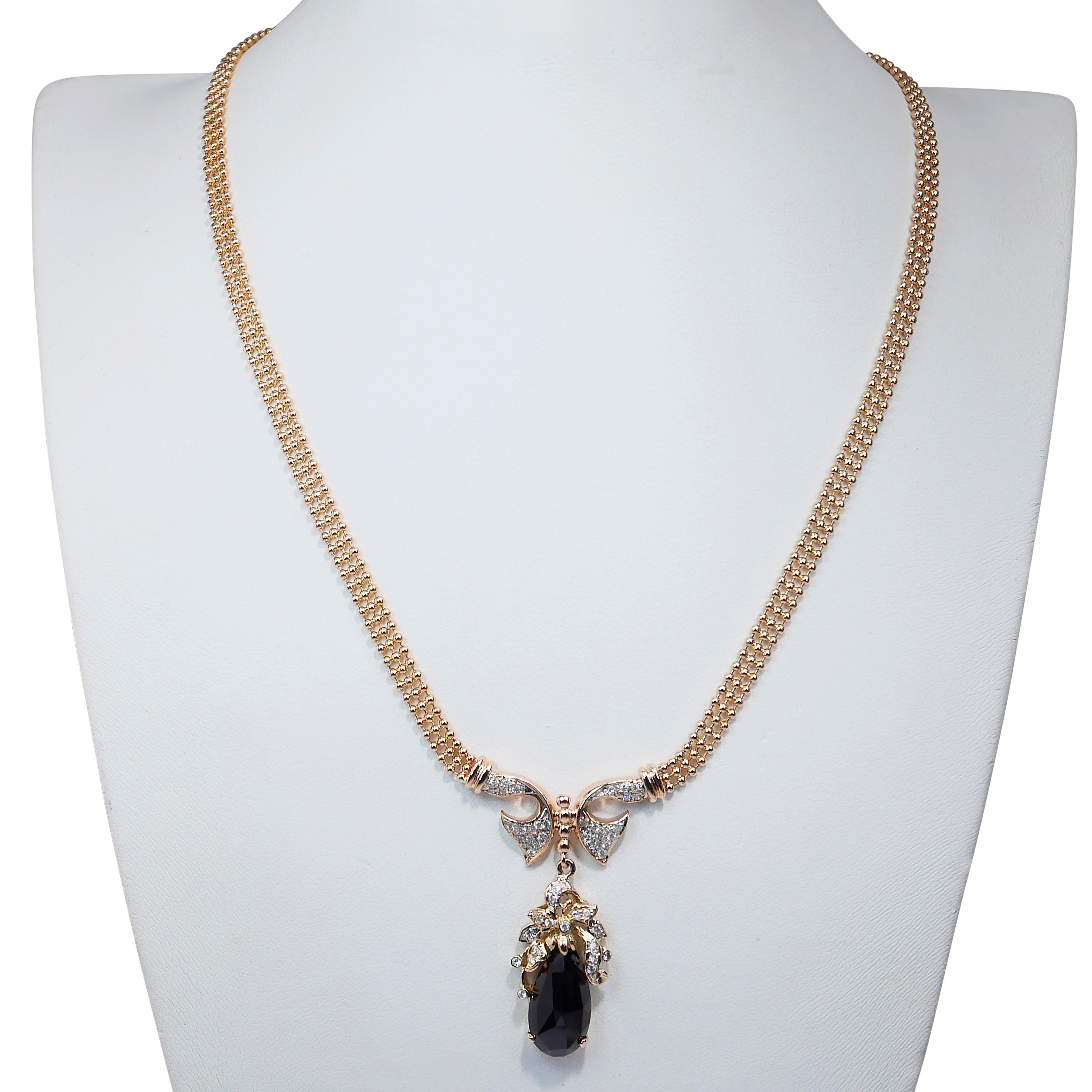 Luxurious 5.60ct Garnet and Diamonds Necklace with Pendant in 18k Yellow Gold 5