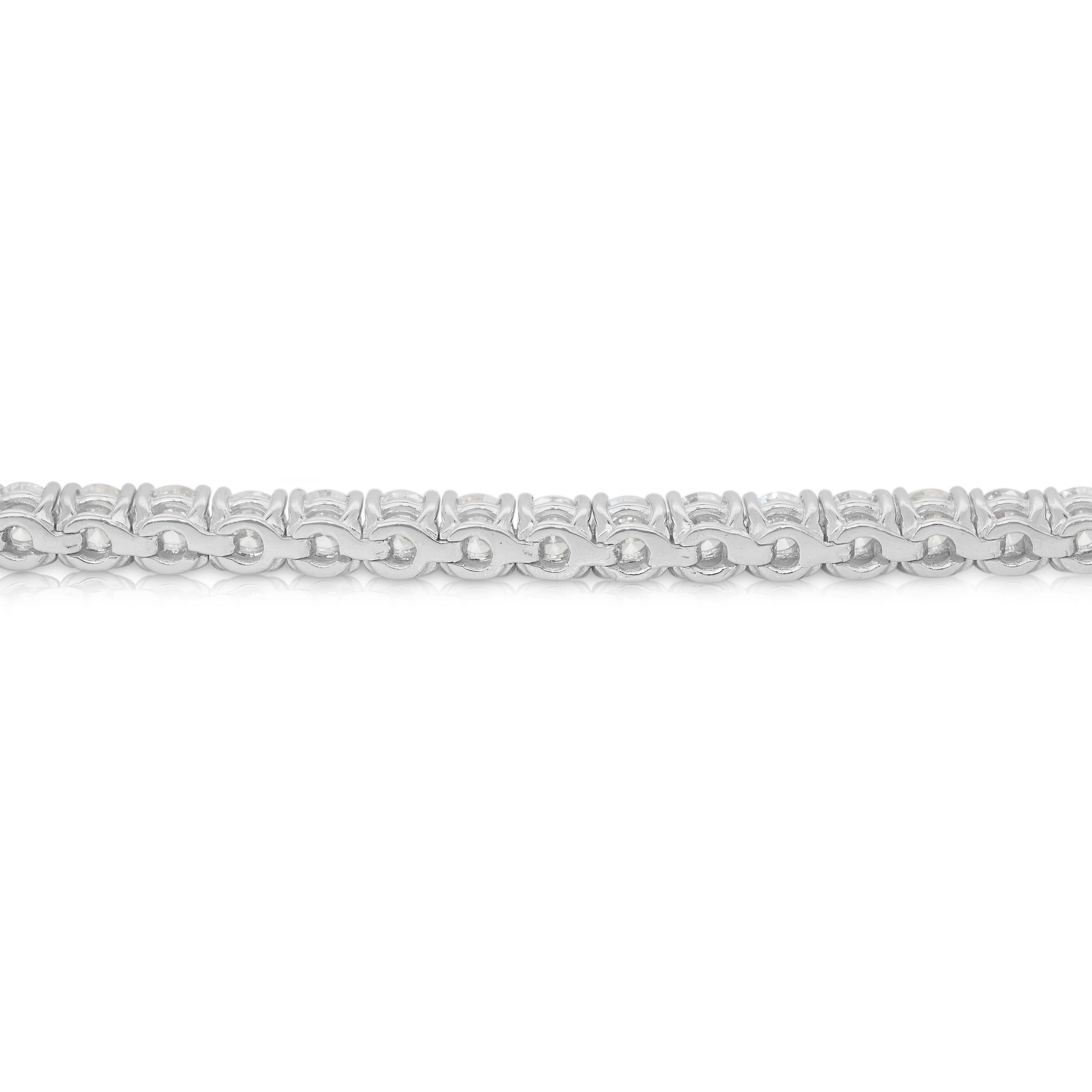 Luxurious 7.35ct Diamonds Tennis Bracelet in 18k White Gold - IGI Certified en venta 2