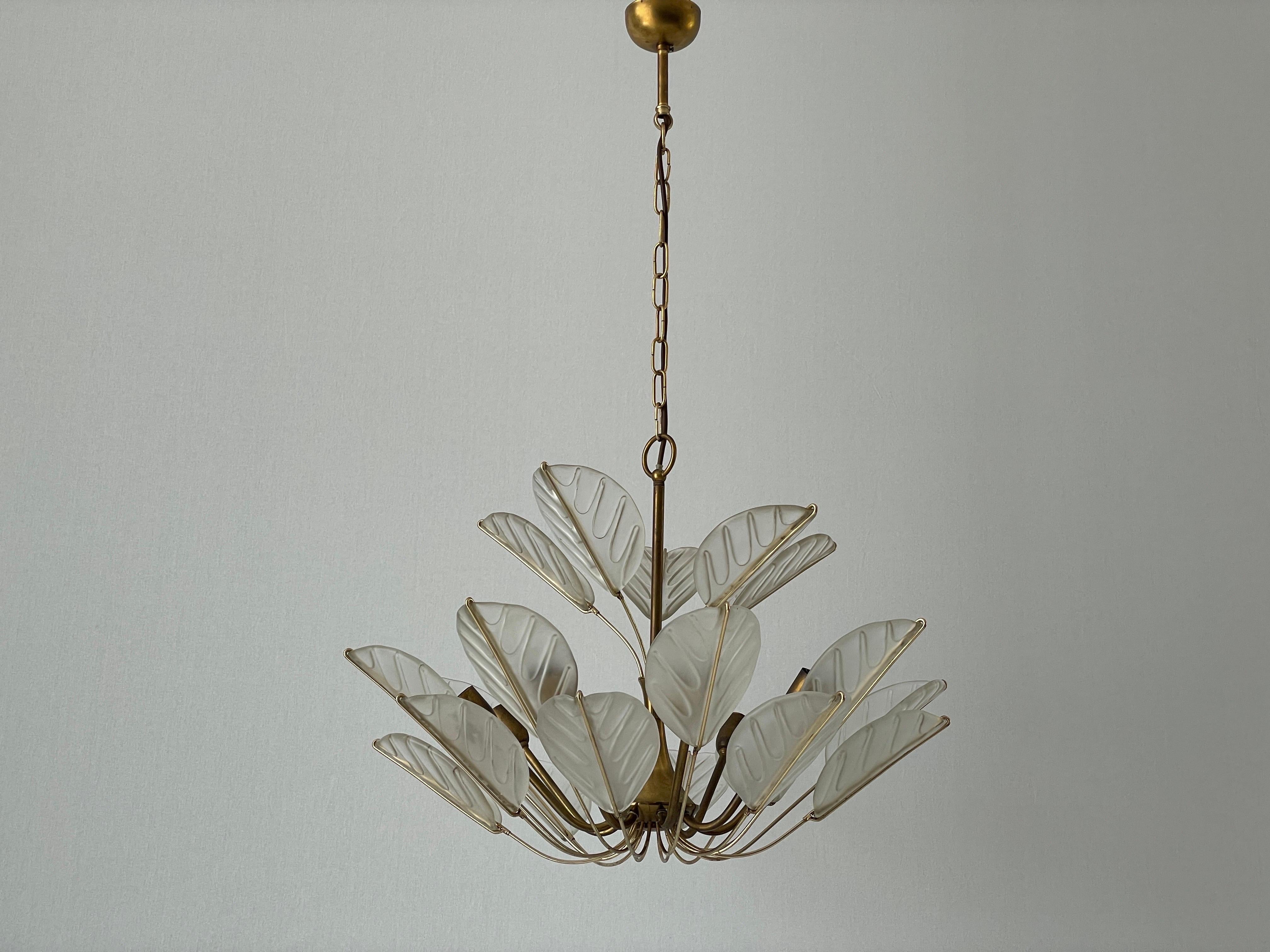 Mid-20th Century Luxurious 8-armed Brass Chandelier with Crystal Glass Leaves, 1960s, Germany For Sale