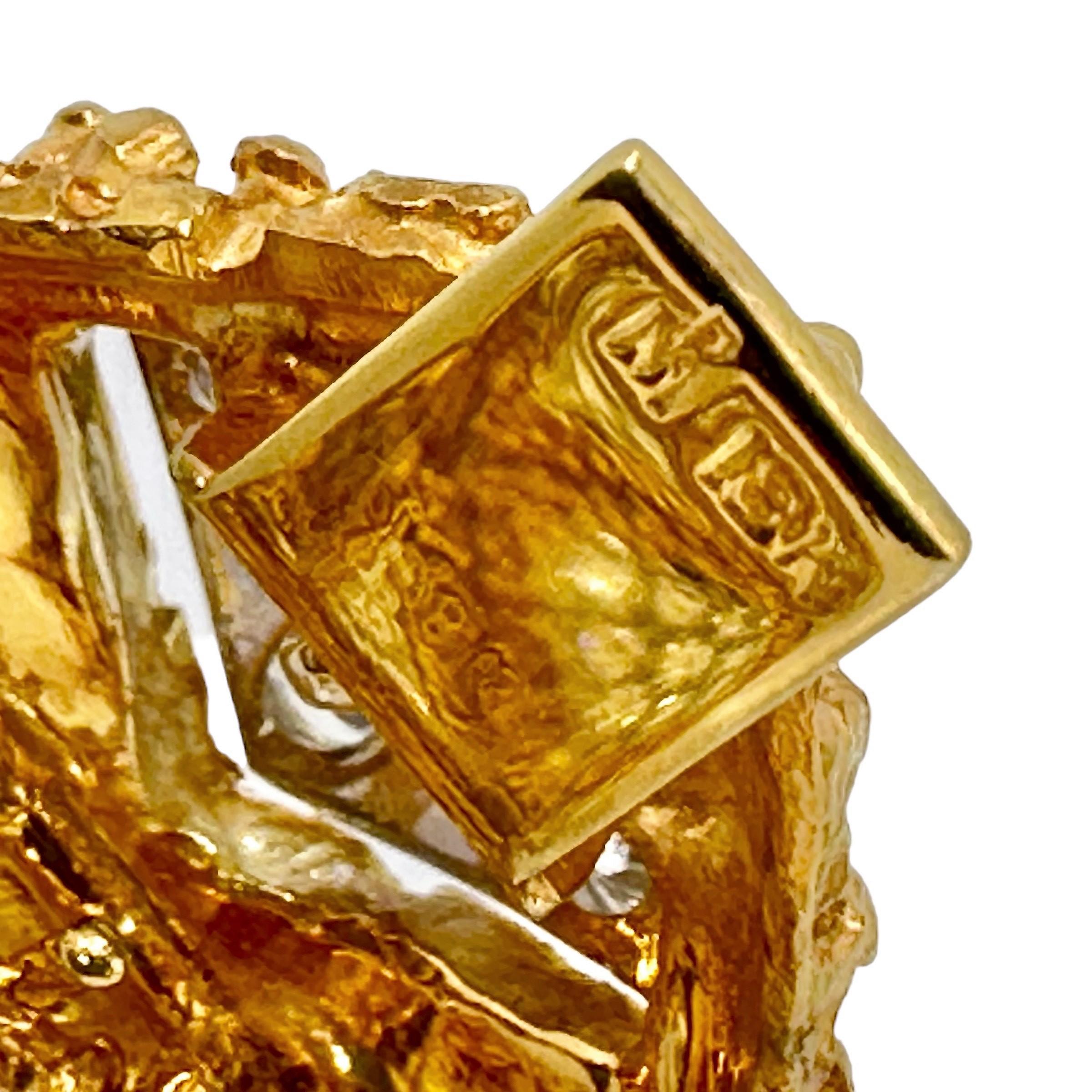 Brilliant Cut Luxurious American 1960s Bombe 18k Yellow Gold and Diamond Cocktail Bracelet