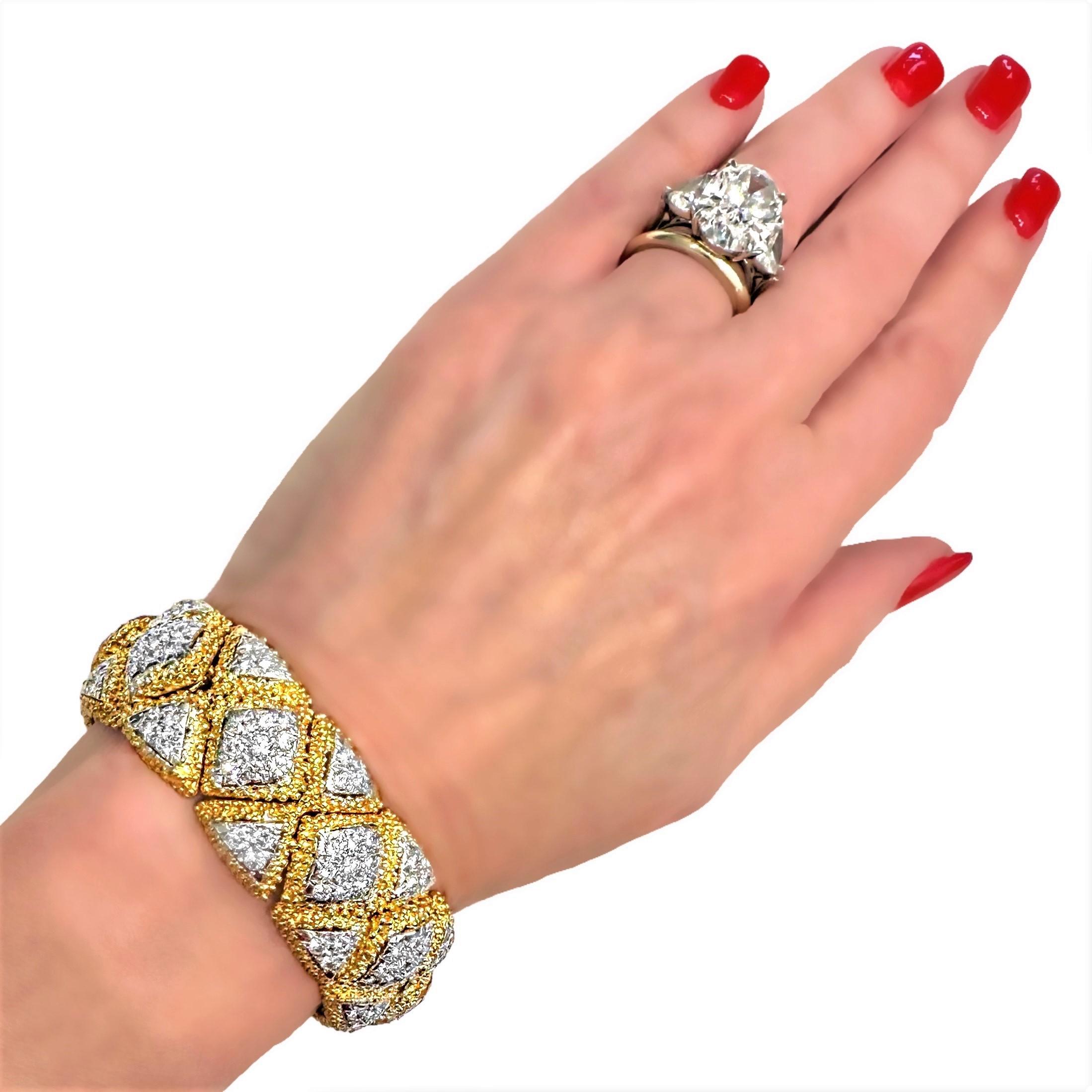 Luxurious American 1960s Bombe 18k Yellow Gold and Diamond Cocktail Bracelet For Sale 2