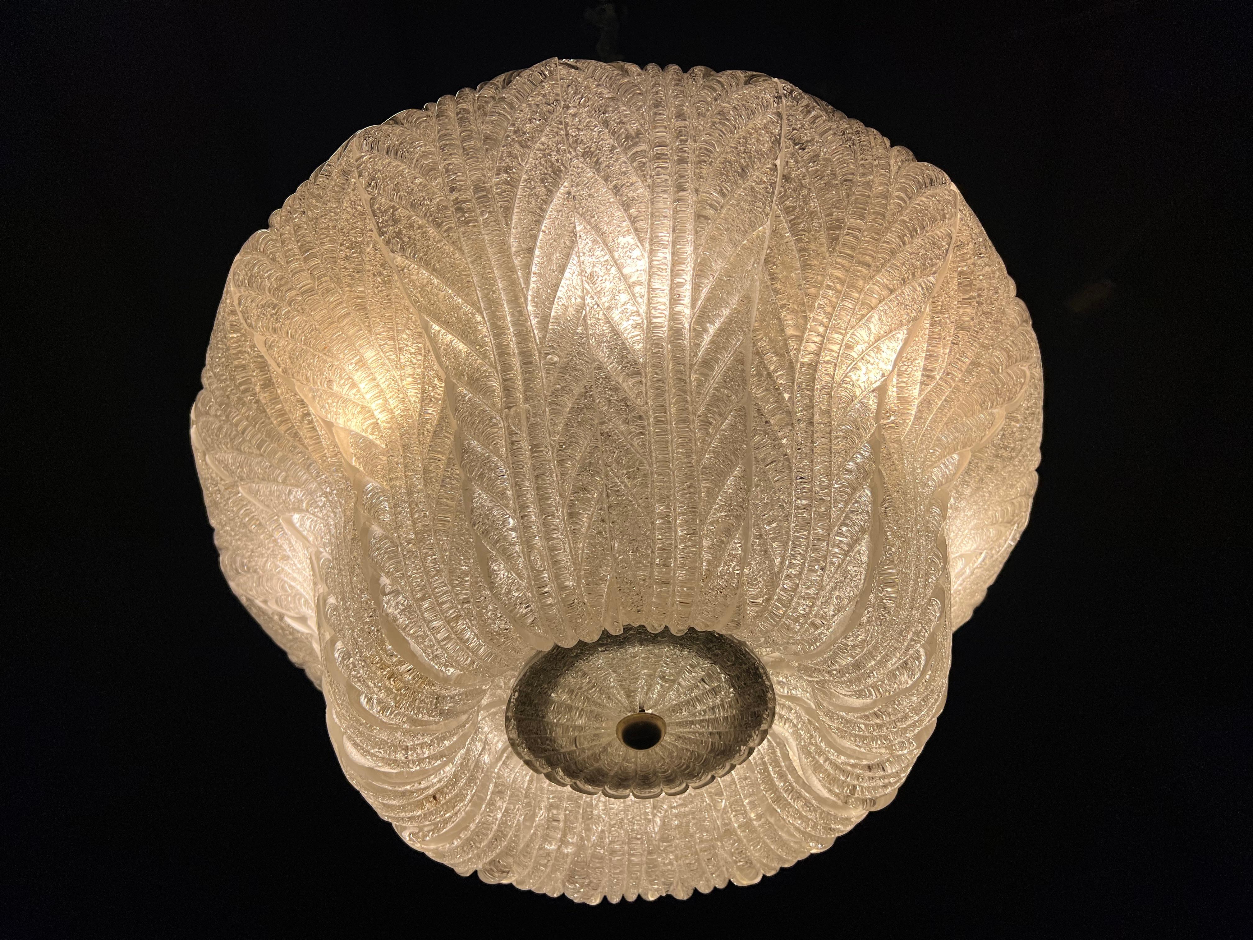 Metal Luxurious and Sophisticated Chandelier by Venini. Murano, 1940s For Sale