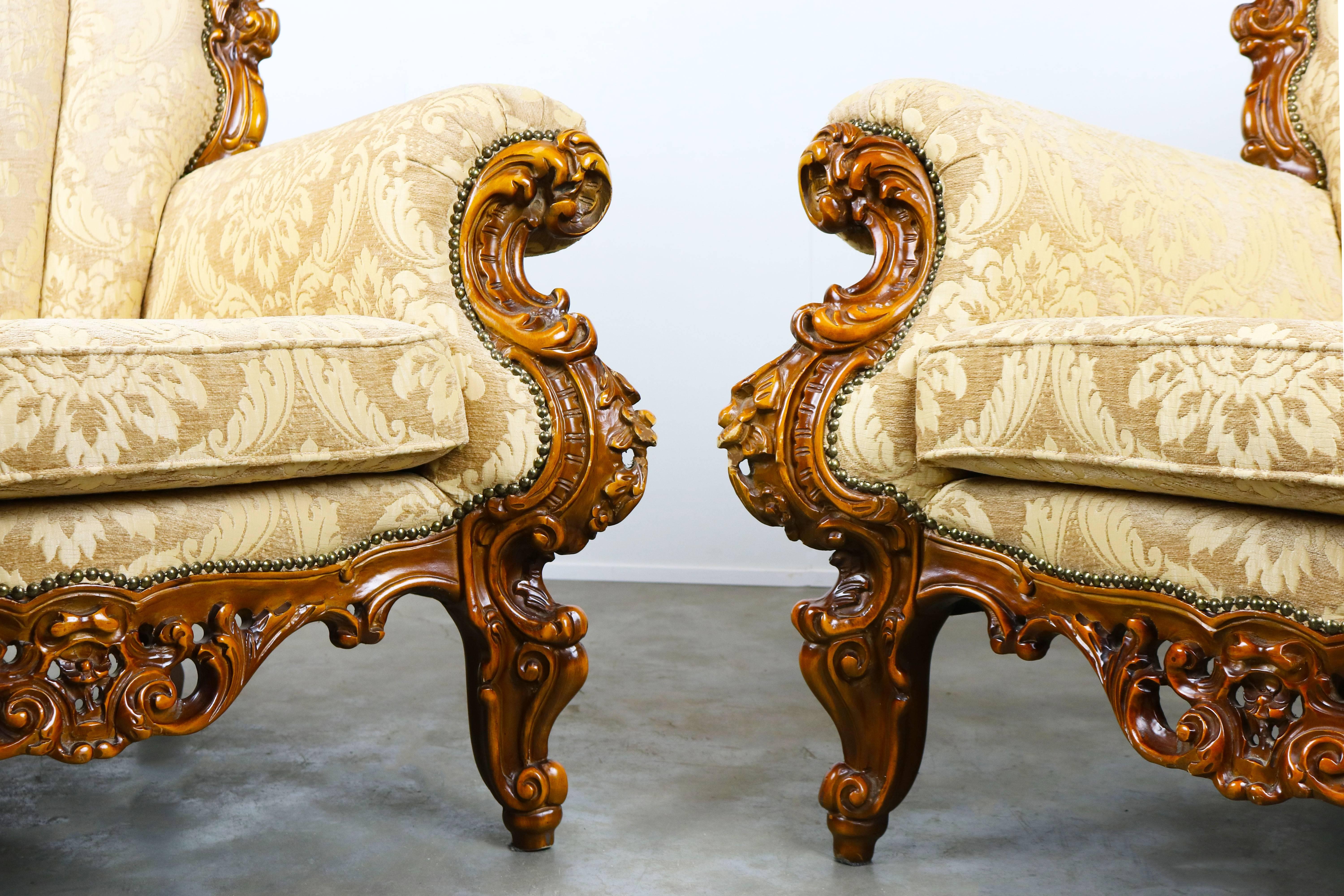 Luxurious Antique Italian Lounge Chairs in Rococo / Baroque Style Brown Beige For Sale 3