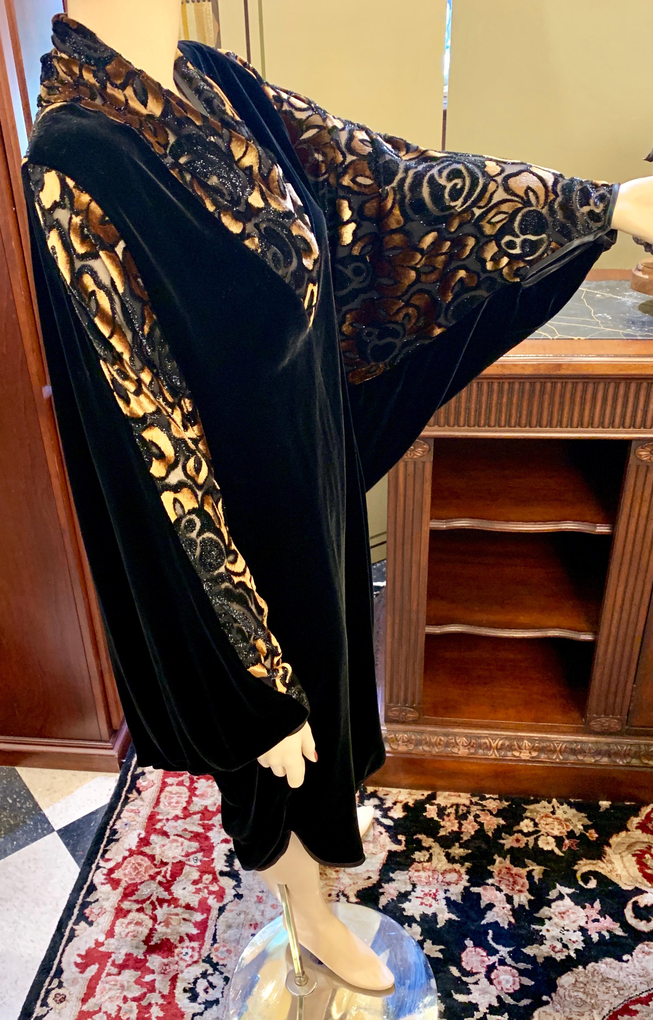 Women's Luxurious APROPOS Black and Gold Silk Velvet Cocoon Dress Vintage 1980s Art Deco
