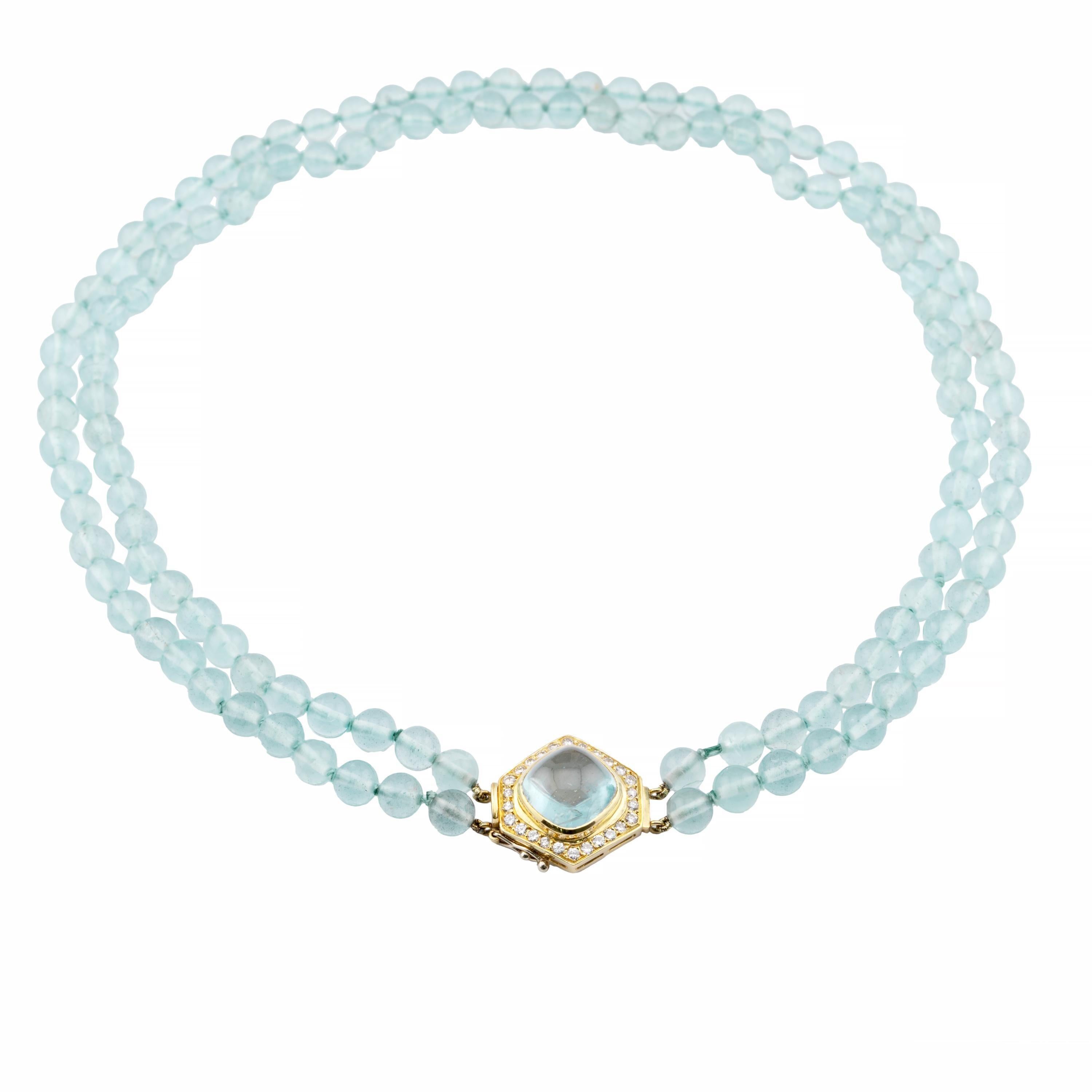 Luxurious Aquamarine and Diamond Necklace in 18K Yellow Gold In Good Condition For Sale In Boston, MA